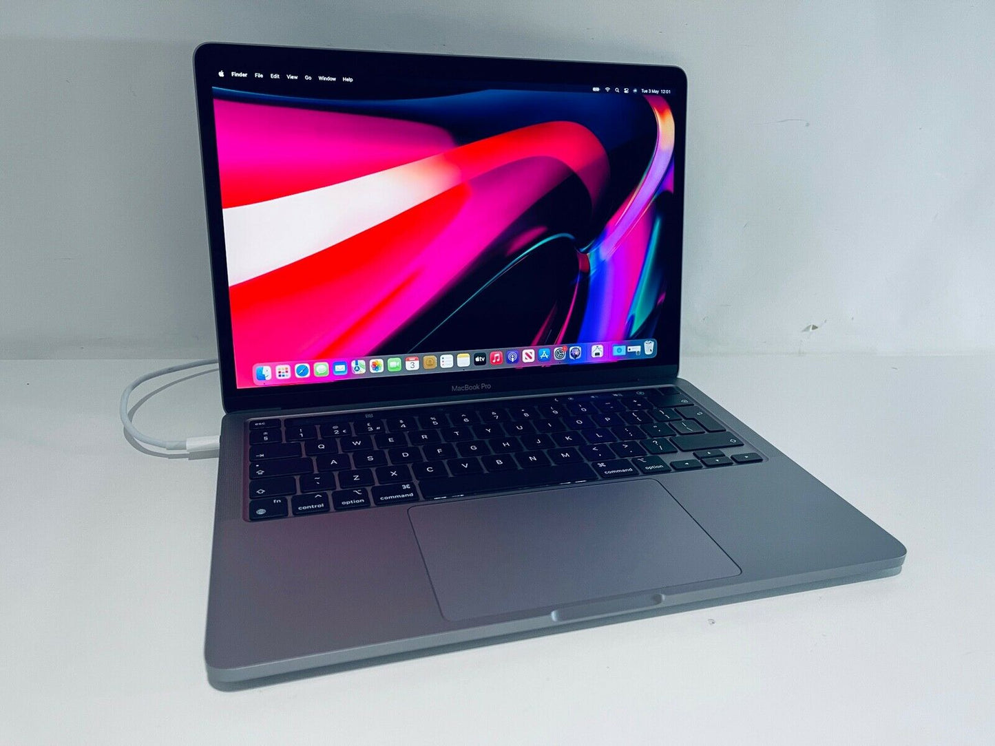 Apple MacBook Pro 13 Touch Bar ID M1 8-Core 8-GPU 16GB Ram 2TB SSD