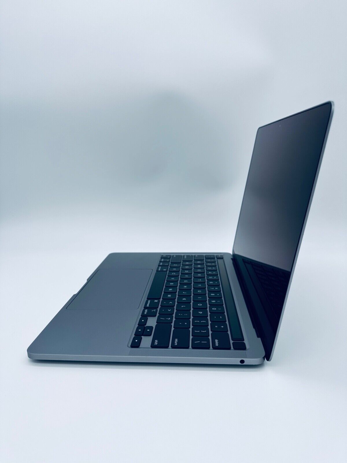 Apple MacBook Pro 13 Touch Bar M1 8-Core 8-GPU 8GB Ram 512GB SSD