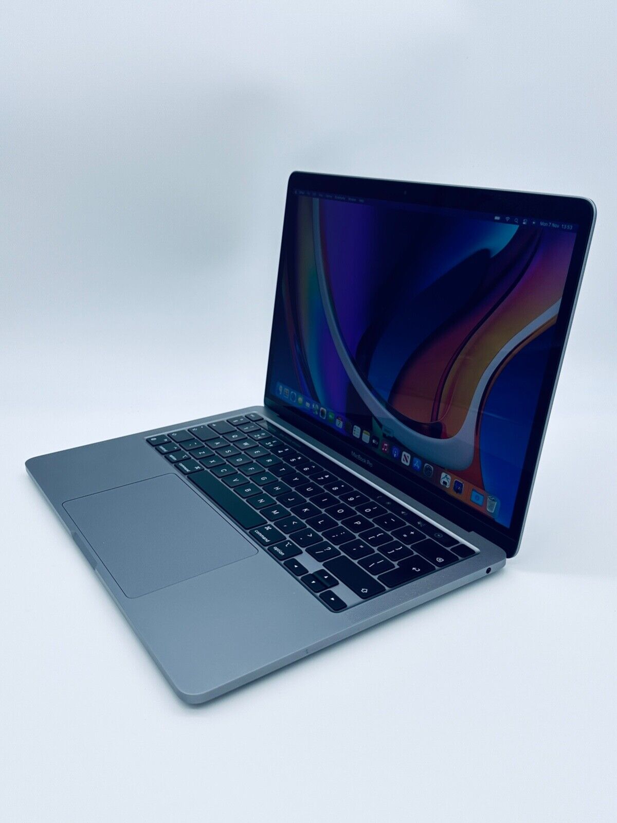 Apple MacBook Pro 13 Touch Bar ID M1 8-Core 8-GPU 16GB Ram 1TB SSD