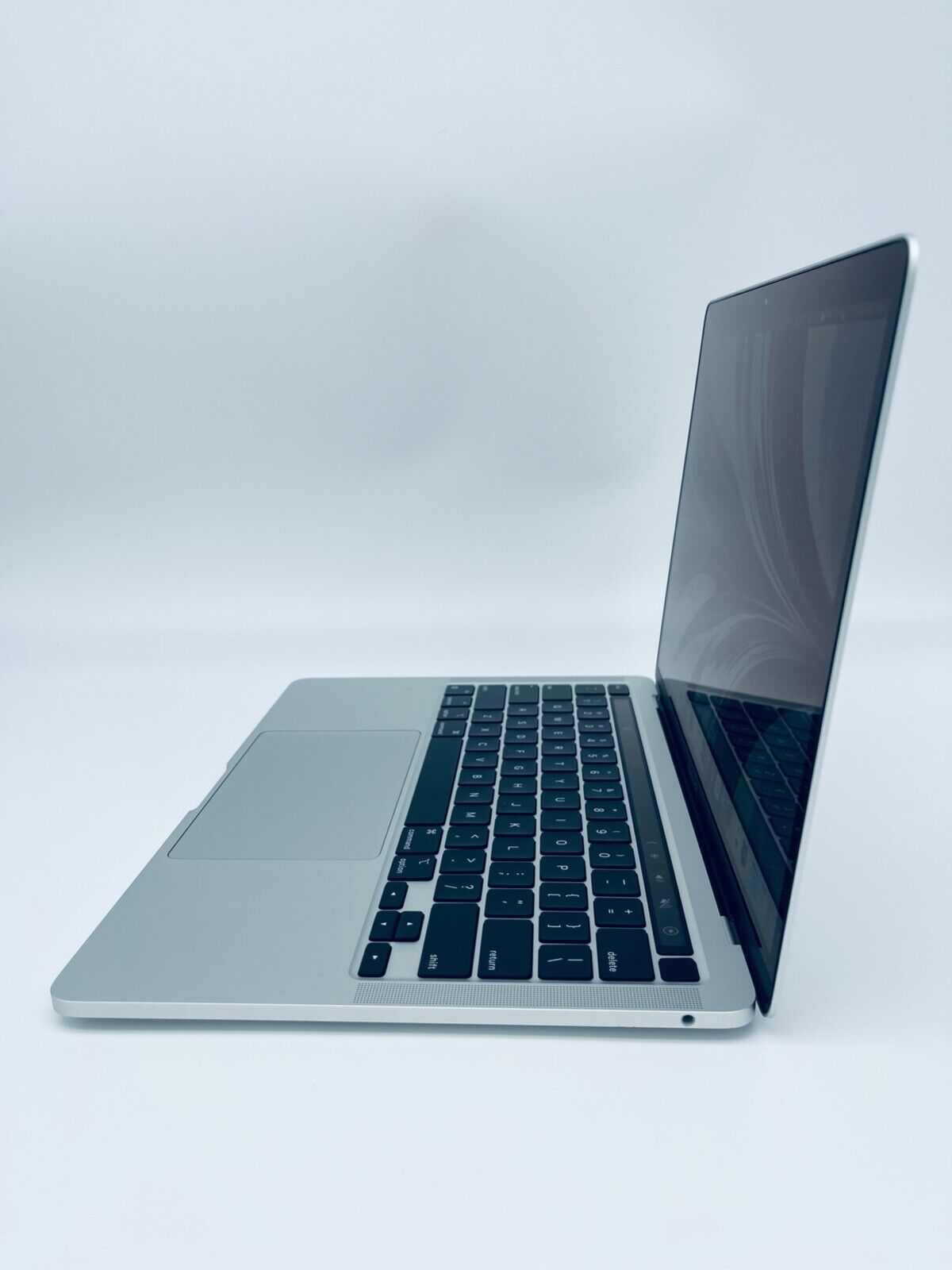 Apple MacBook Pro 13 Touch Bar ID M1 8-Core 8-GPU 16GB Ram 1TB SSD