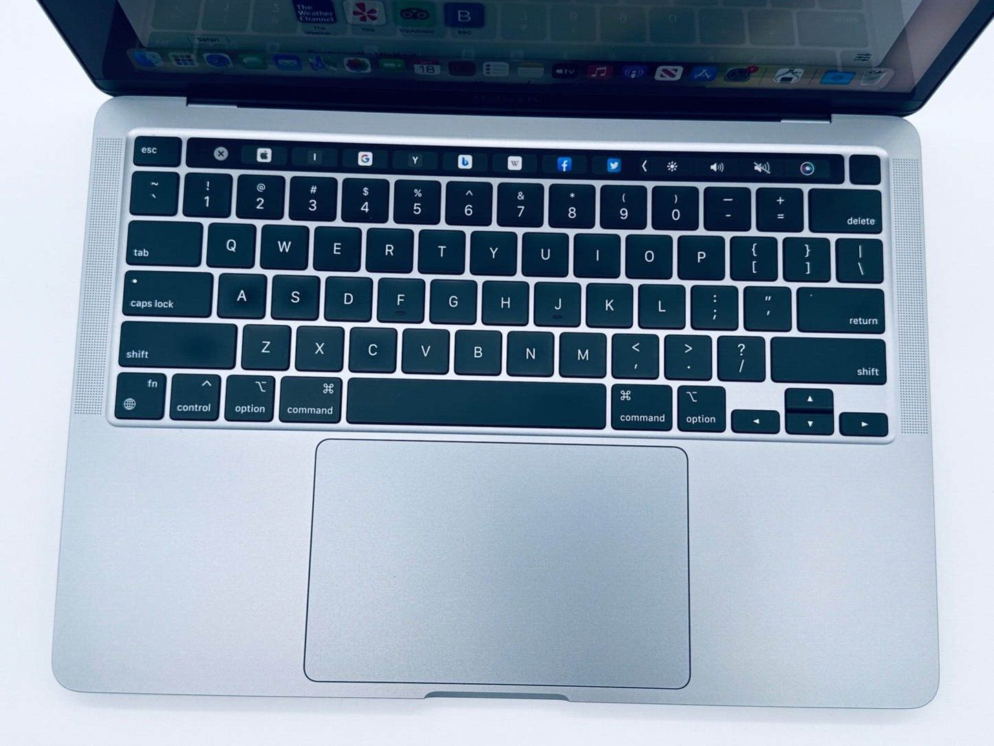 Apple MacBook Pro 13 Touch Bar ID M1 8-Core 8-GPU, 8GB Ram, 1TB SSD
