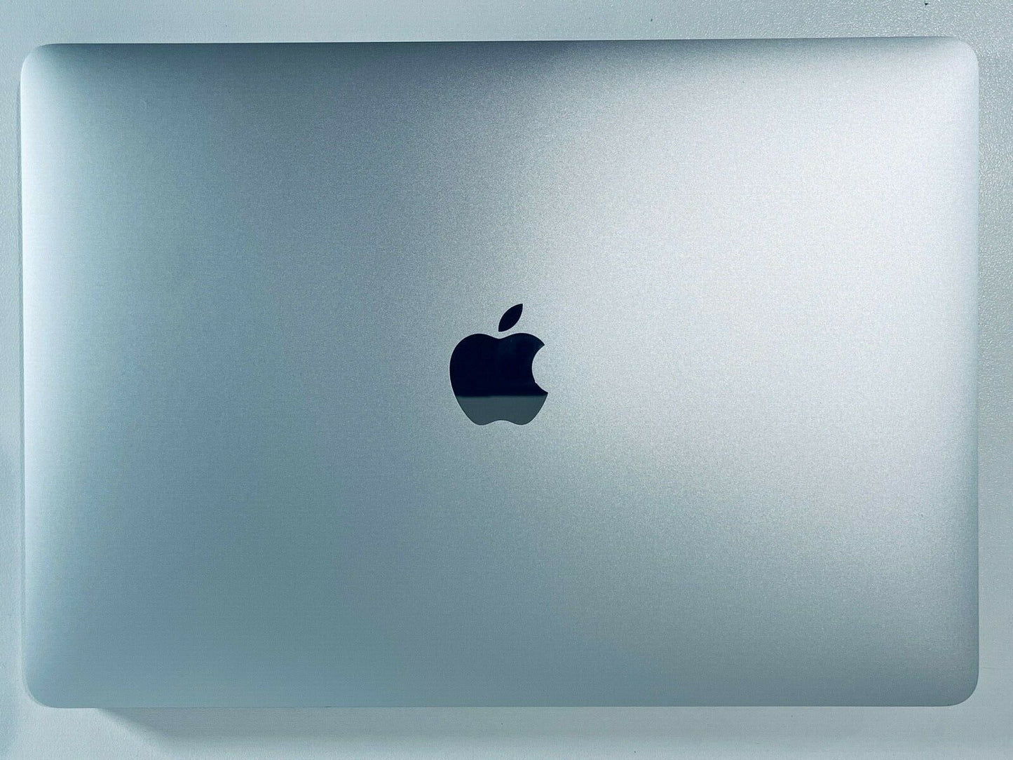 Apple MacBook Pro 13" 2020 Touch Bar Quad Core i7 2.3Ghz 32GB 2TB SSD