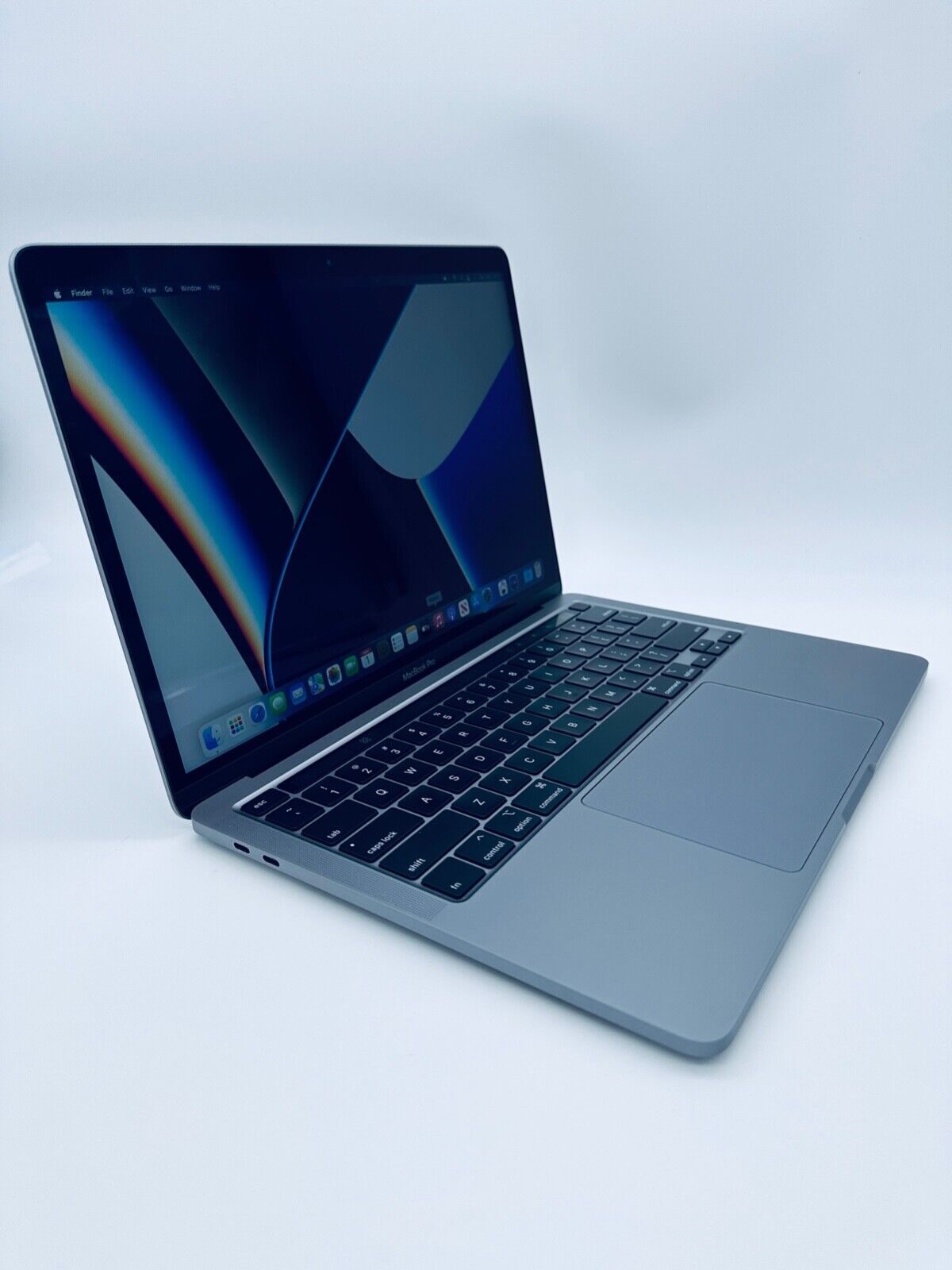 Apple MacBook Pro 13" 2020 Touch Bar Quad Core i7 2.3Ghz 32GB RAM 1TB SSD