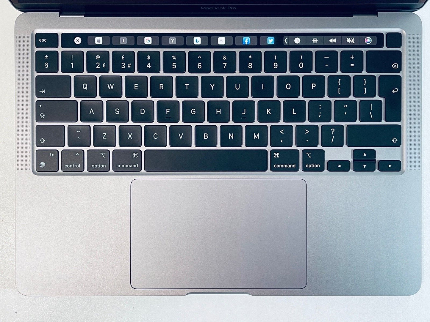 Apple MacBook Pro 13 Touch Bar ID M1 8-Core 8-GPU 16GB Ram 1TB SSD