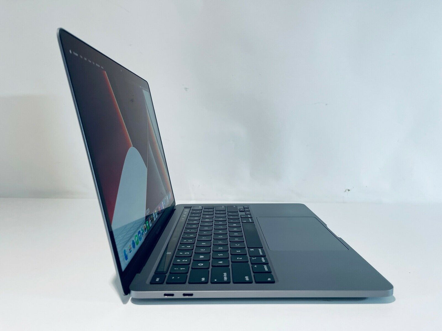 Apple MacBook Pro Retina 13" 2020 Touch Bar ID Quad Core i5 1.4Ghz 8GB 512GB SSD