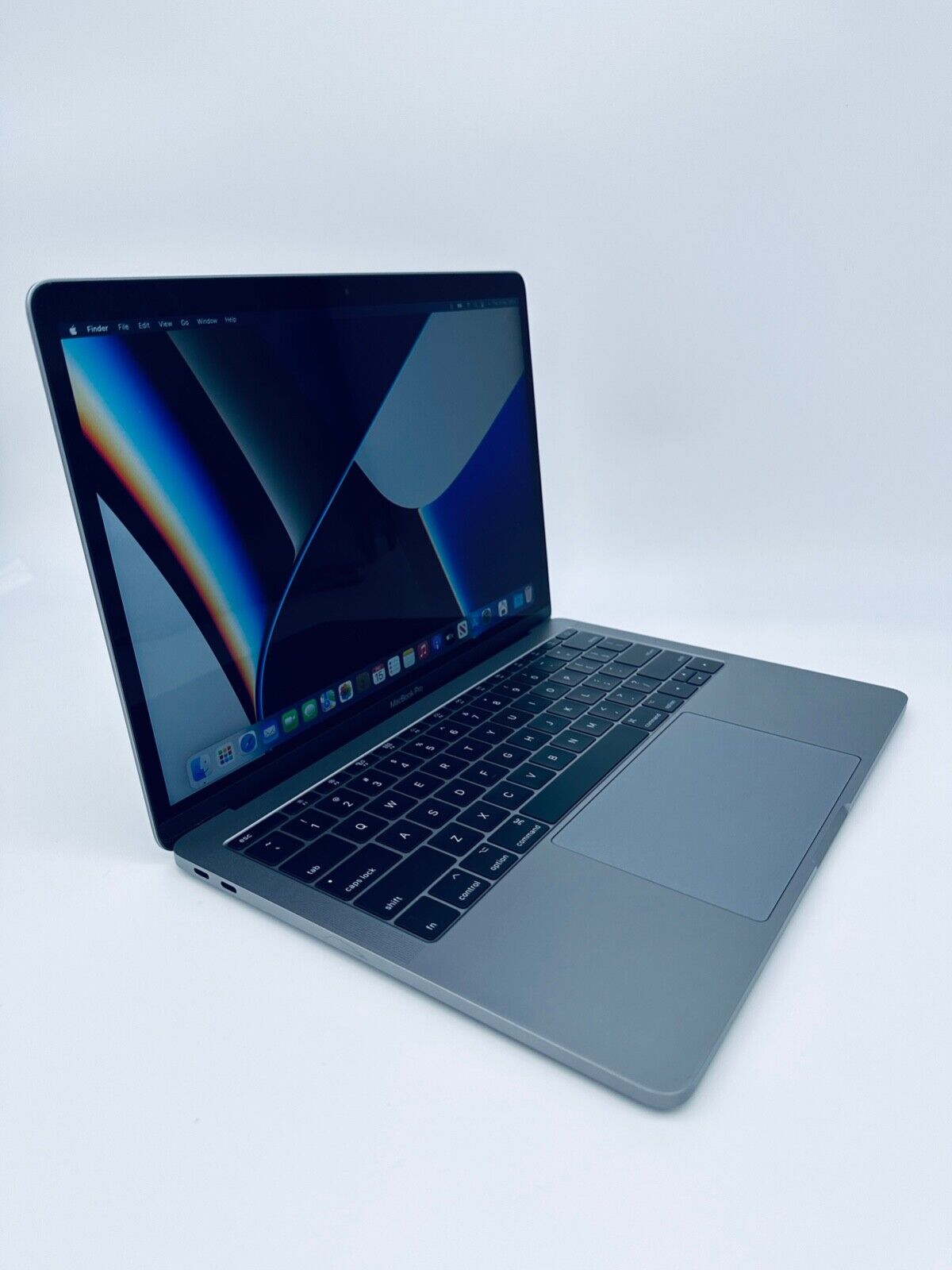 Apple MacBook Pro 13" 2016 Intel Core i5 2.0Ghz 8GB 1TB SSD