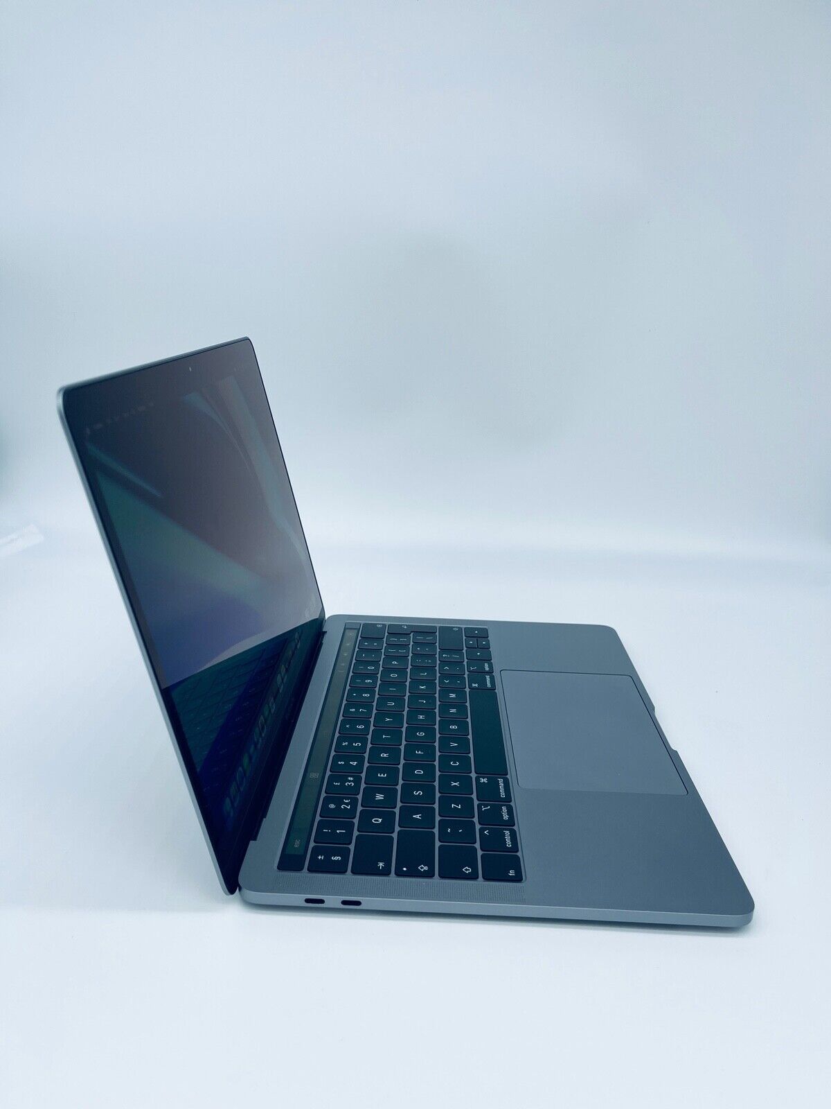 Apple MacBook Pro 13" 2019 Touch Bar Intel Quad Core i5 2.4Ghz 8GB 512GB SSD