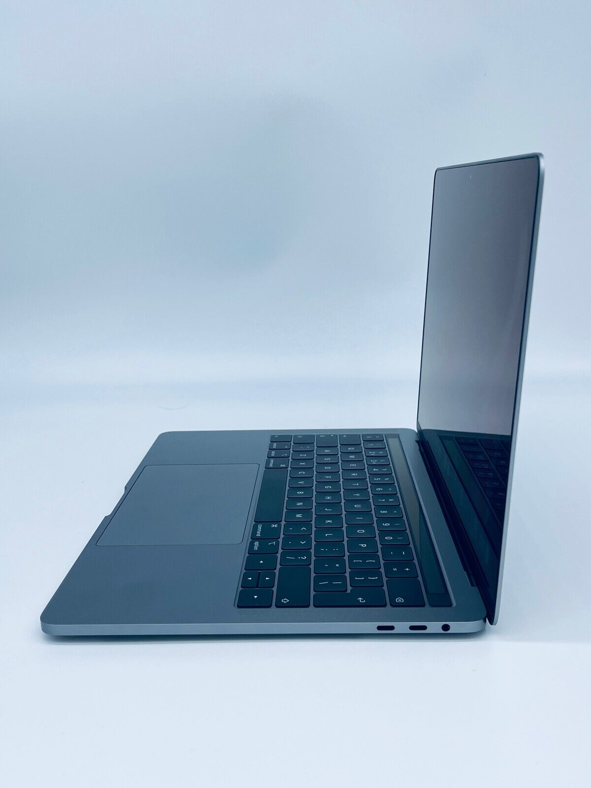 Apple MacBook Pro 13" 2019 Touch Bar Intel Quad Core i5 2.4Ghz 16GB 256GB SSD