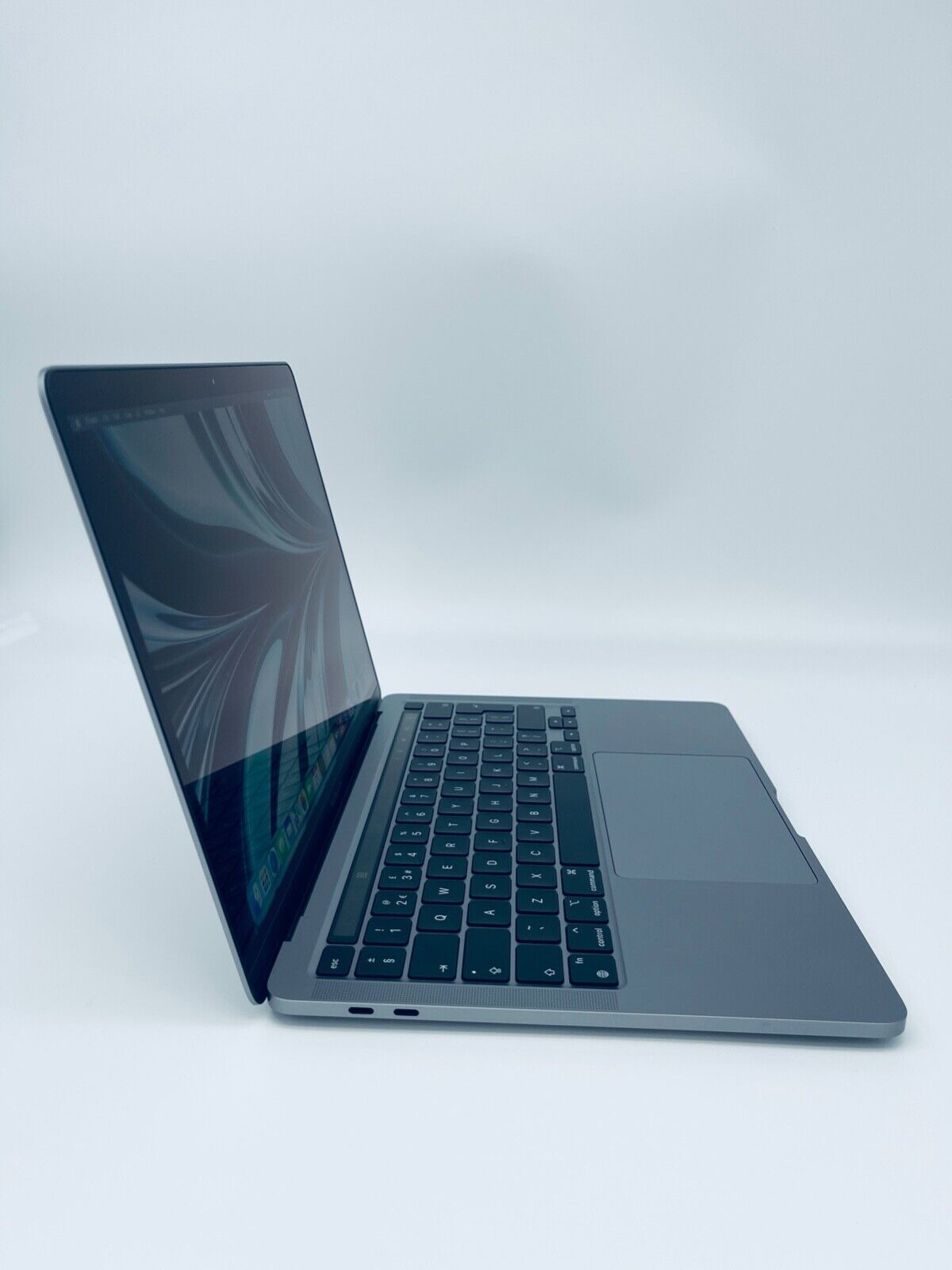 Apple MacBook Pro 13 Touch Bar ID M1 8-Core 8-GPU 16GB Ram 1TB SSD