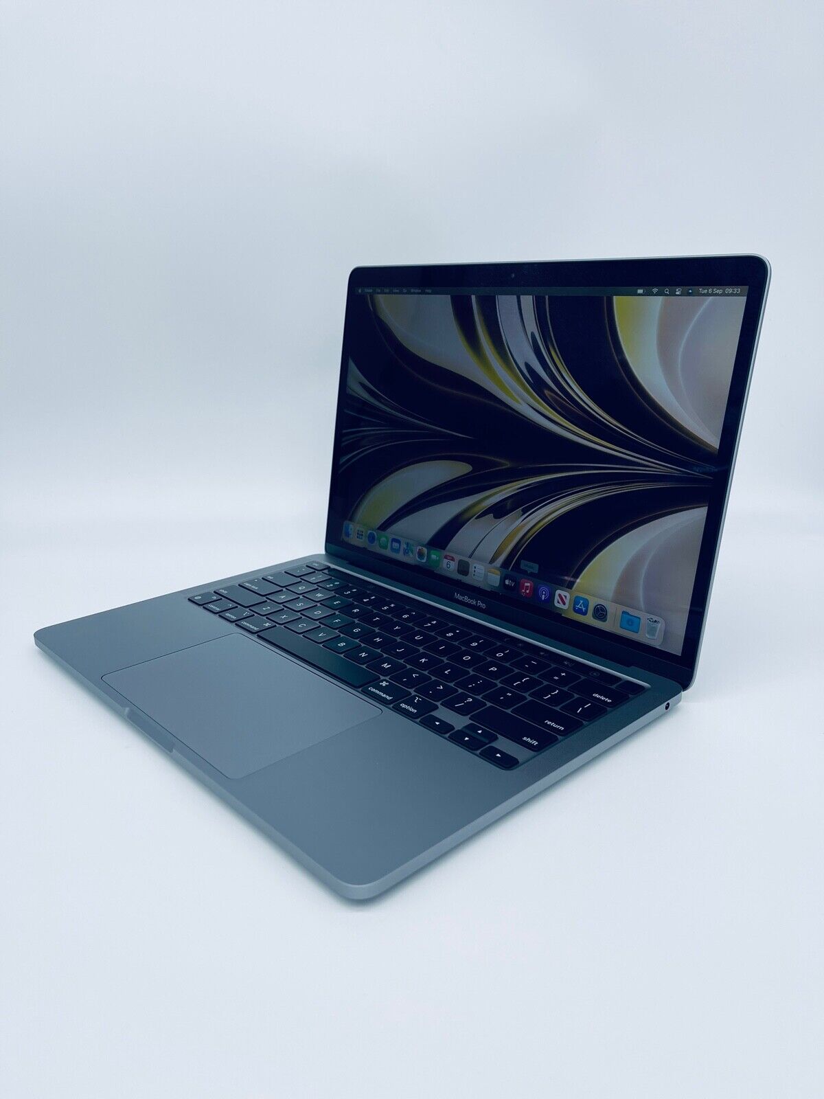 Apple MacBook Pro 13 Touch Bar ID M1 8-Core 8-GPU 8GB Ram 512GB SSD