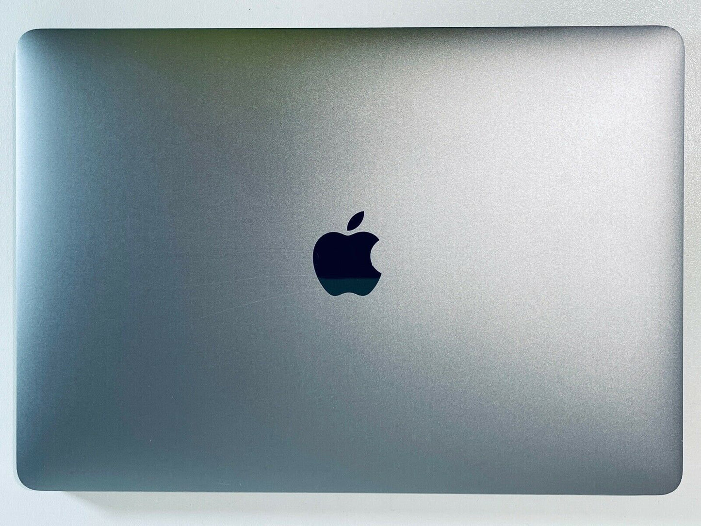 Apple MacBook Pro 13" 2019 Touch Bar ID Intel Quad Core i5 2.4Ghz 16GB 1TB SSD