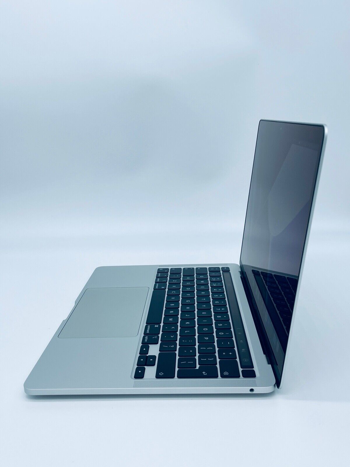 Apple MacBook Pro 13 Touch Bar ID M1 8-Core 8-GPU 8GB Ram 512GB SSD