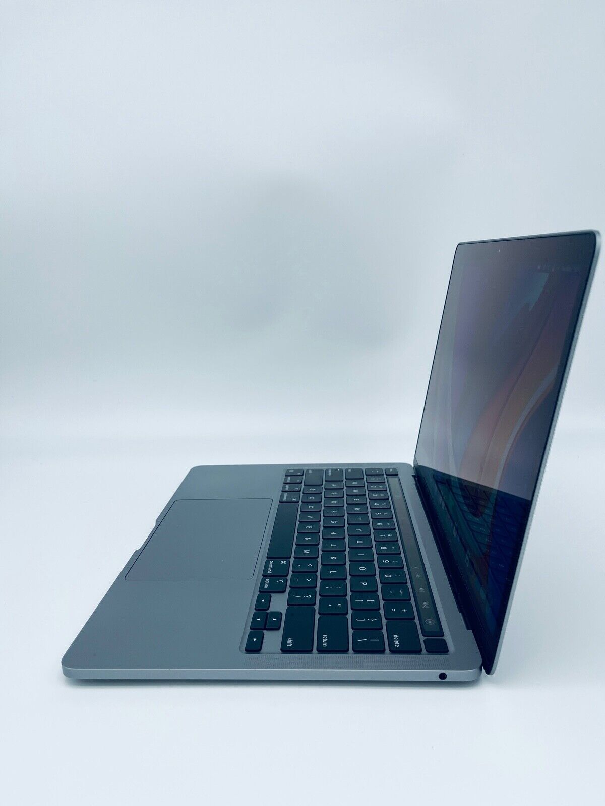 Apple MacBook Pro 13 Touch Bar ID M1 8-Core 8-GPU 16GB Ram 1TB SSD