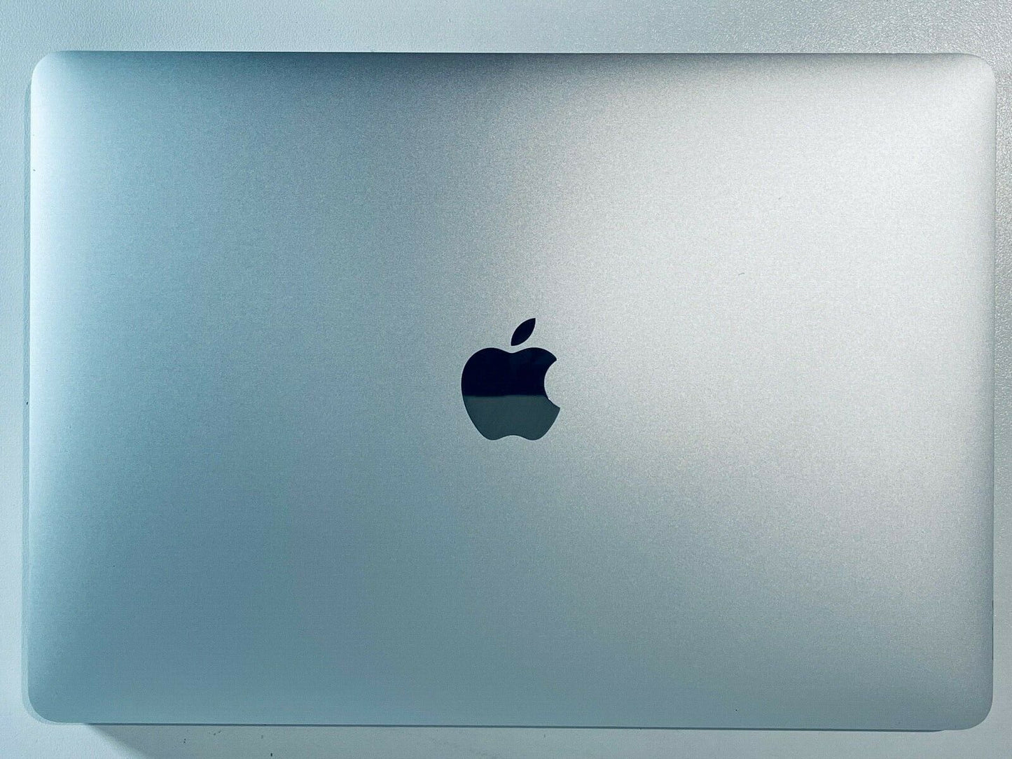 Apple MacBook Pro 13" 2019 Touch Bar Quad Core i7 2.8Ghz 16GB 2TB SSD