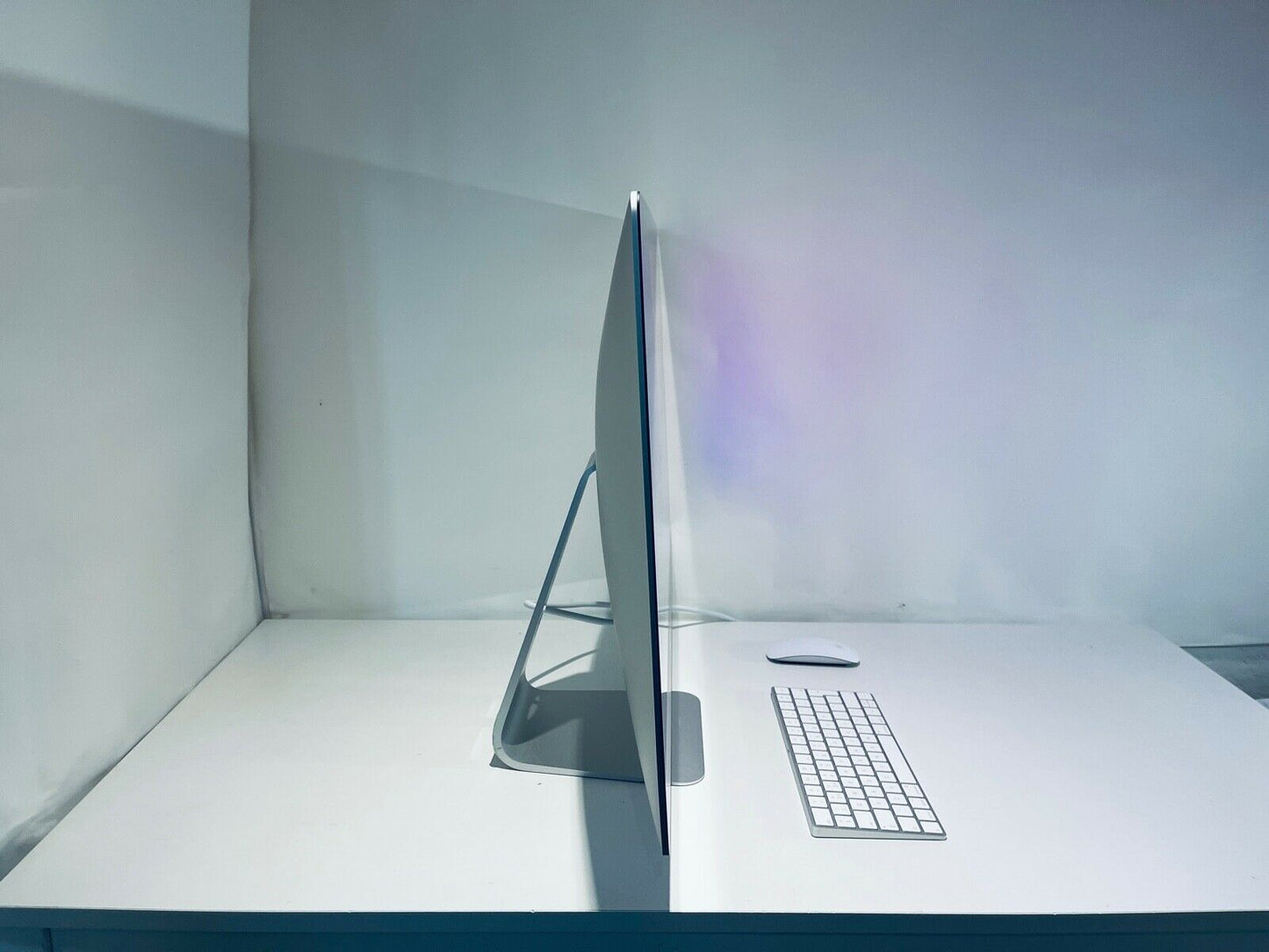 Apple iMac 27 5K Retina 2019 Intel Core i5 3.7Ghz Six 6-Core 8GB 2TB Fusion Drive