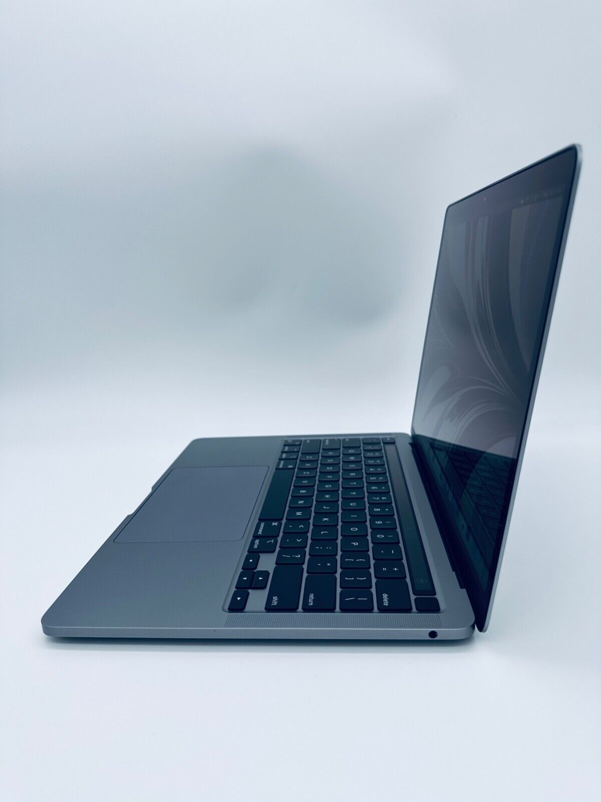 Apple MacBook Pro 13 Touch Bar M1 8-Core 8-GPU 8GB Ram 512GB SSD