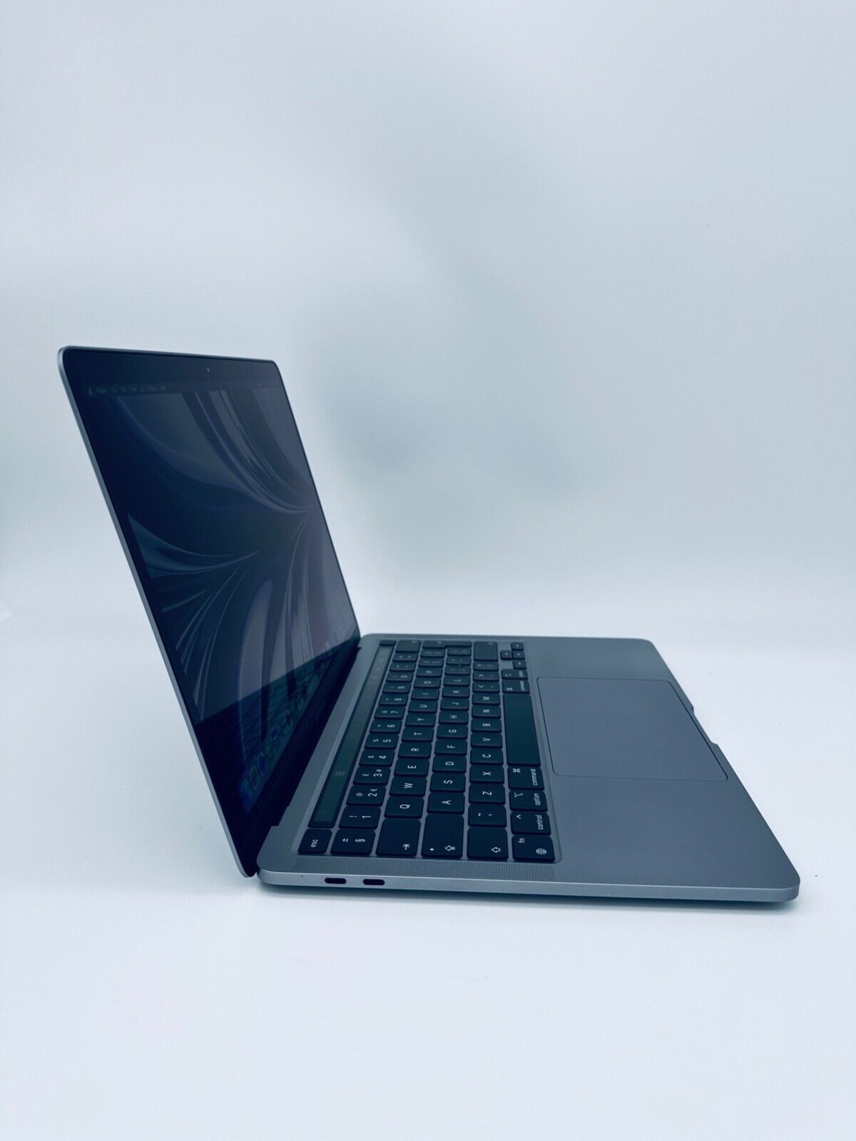 Apple MacBook Pro 13 Touch Bar M1 8-Core 8-GPU 16GB Ram 256GB SSD