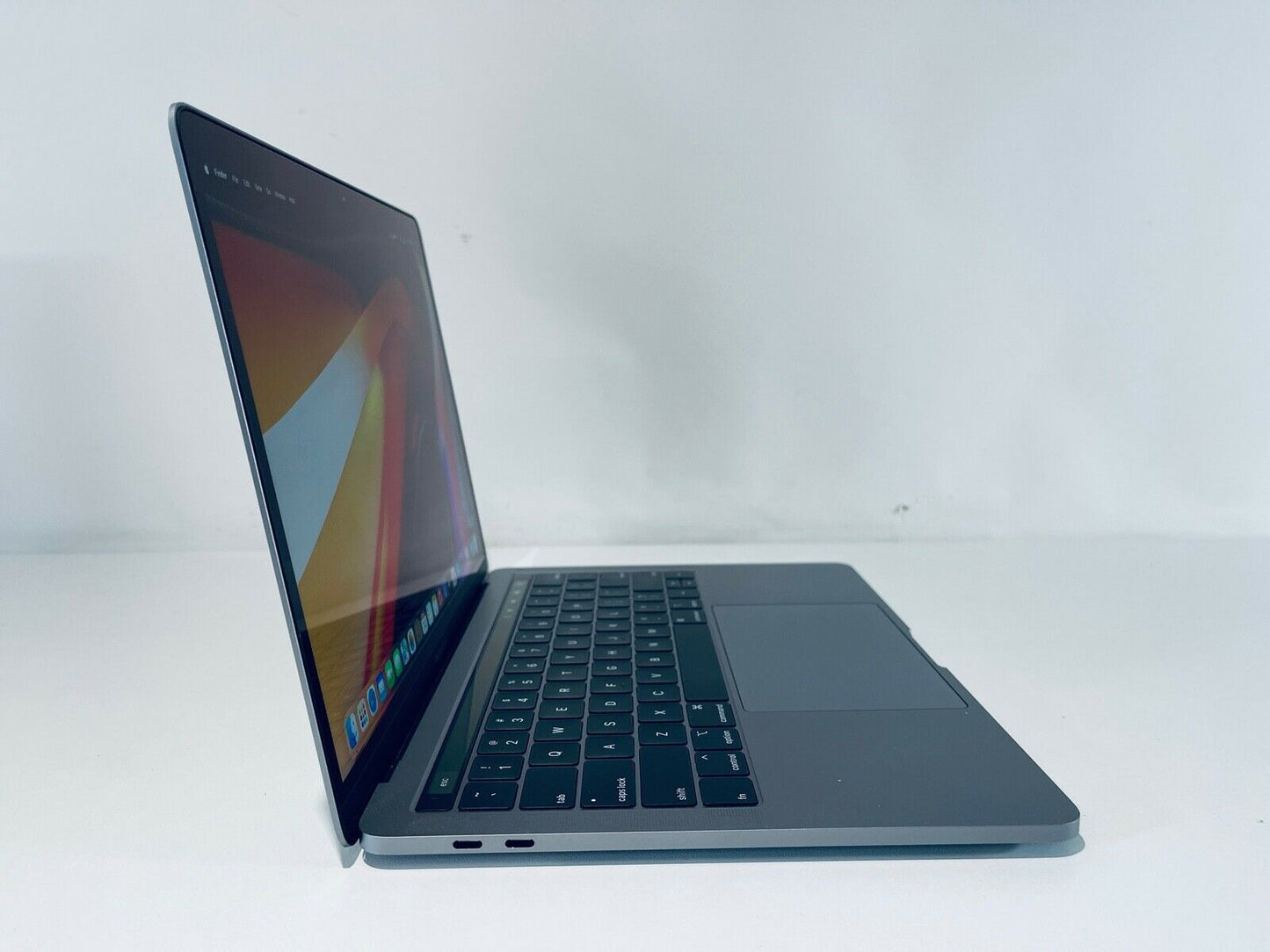 Apple MacBook Pro 13" 2019 Touch Bar ID Intel Quad Core i5 2.4Ghz 8GB 512GB SSD