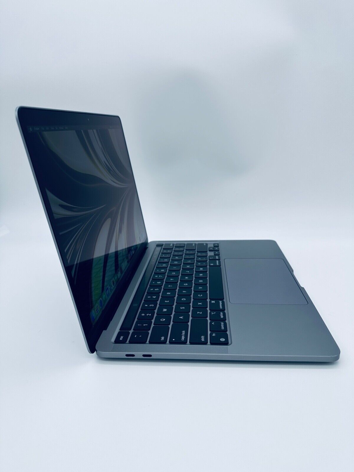 Apple MacBook Pro 13 Touch Bar M1 8-Core 8-GPU 8GB Ram 512GB SSD