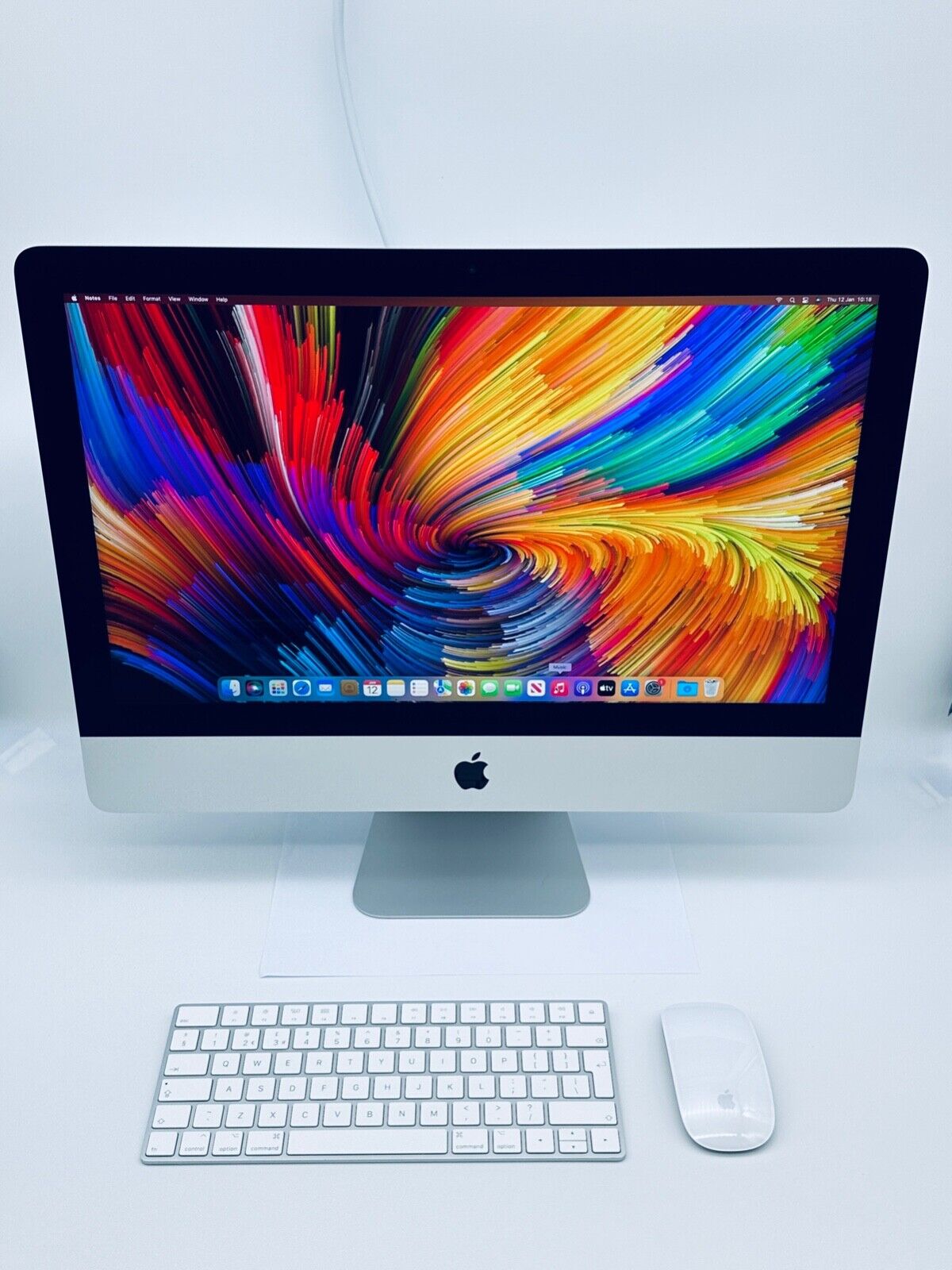 Apple iMac 21.5" 4K Retina Screen 2017 Intel Core i5 3.0Ghz Quad Core, 8GB, 1TB HDD