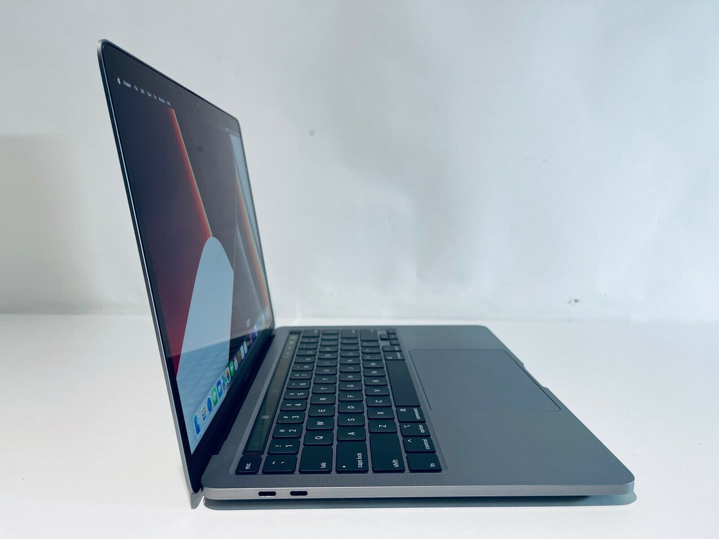 Apple MacBook Pro 13" 2020 Touch Bar Quad Core i7 2.3Ghz 32GB 4TB SSD