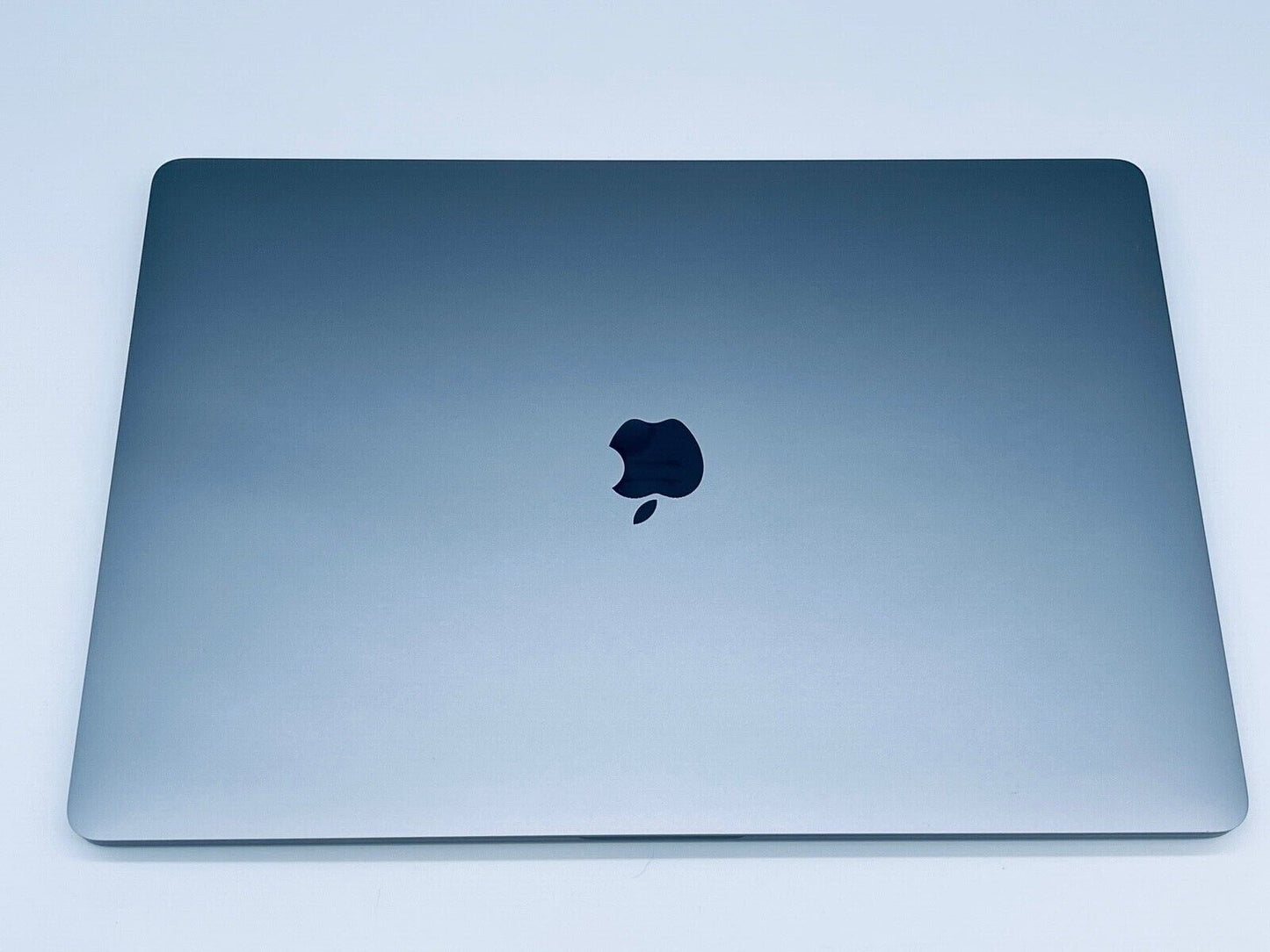 Apple MacBook Pro Retina 16" 2019 Touch Bar ID i9 8 Core 2.4Ghz 32GB 2TB SSD, AMD Radeon 5600M with 8GB of Memory