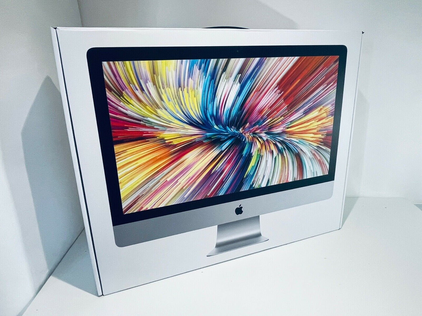 Apple iMac 27 5K 2020 Intel i9 3.6Ghz 10-Core 8GB Ram 1TB SSD Radeon 5500 XT