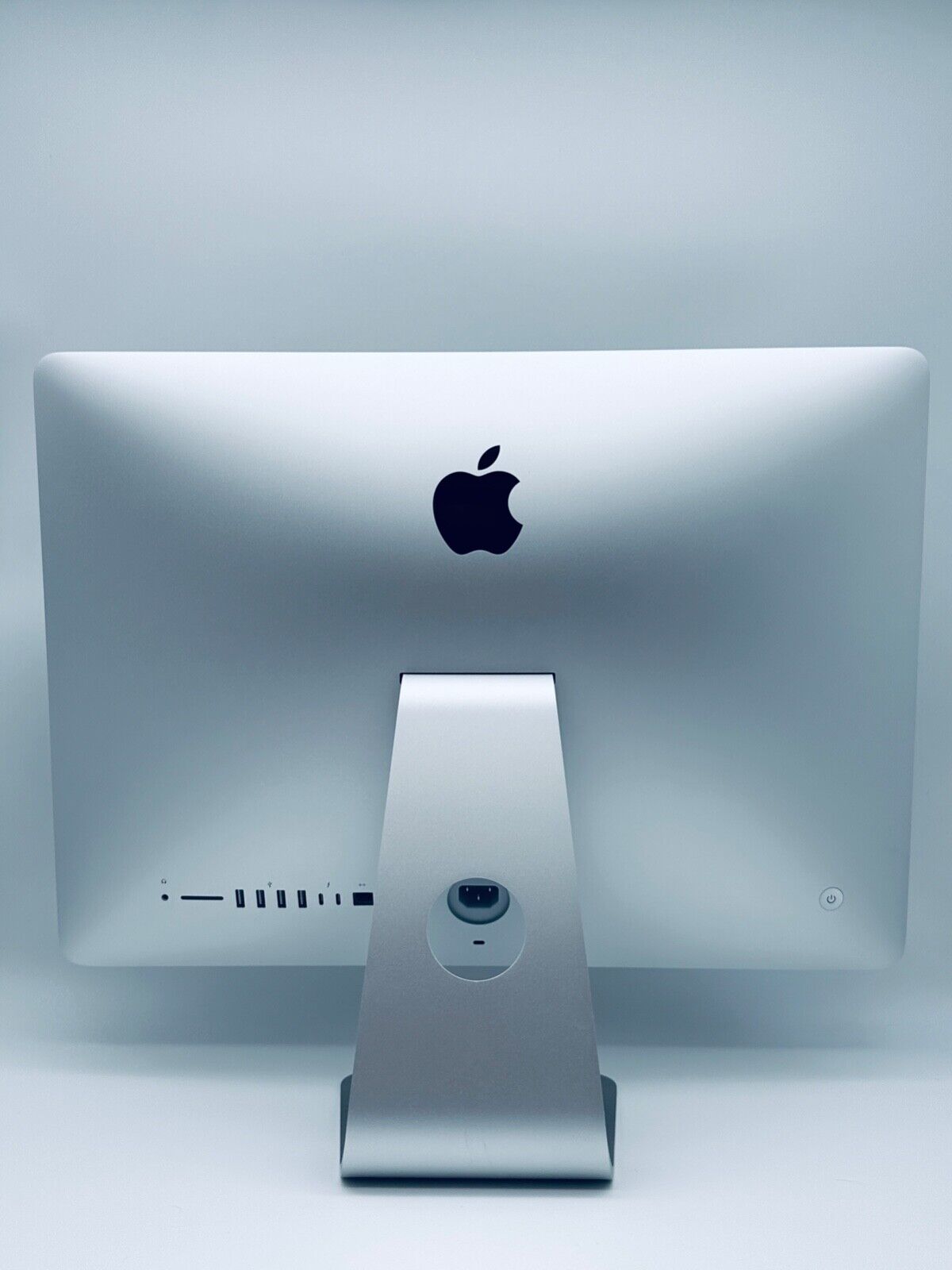 Apple iMac 21.5" 4K Retina Screen 2017 Intel Core i5 3.0Ghz Quad Core, 8GB, 1TB HDD