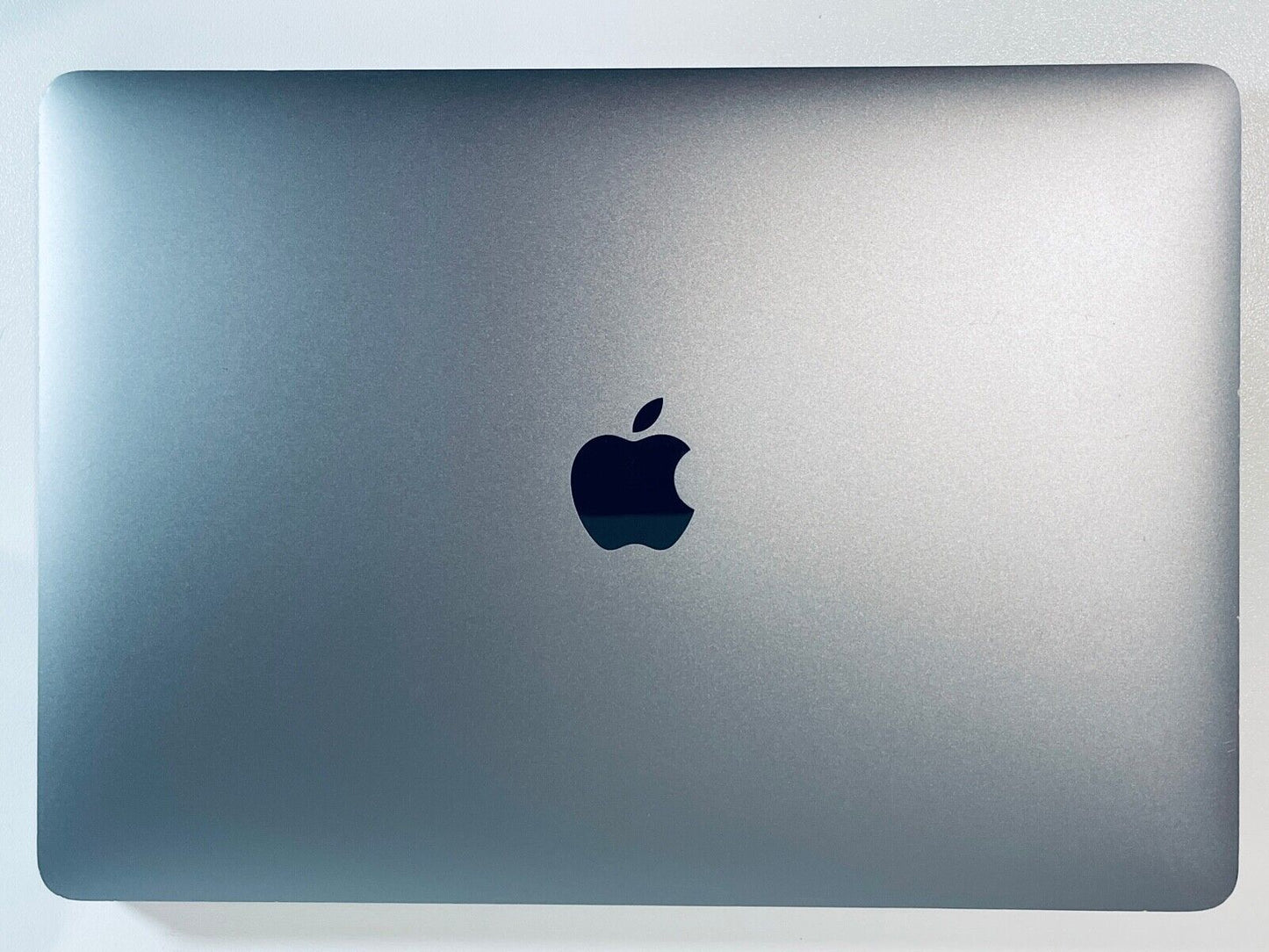 Apple MacBook Pro 13" 2020 Touch Bar Quad Core i7 2.3Ghz 32GB RAM 2TB SSD