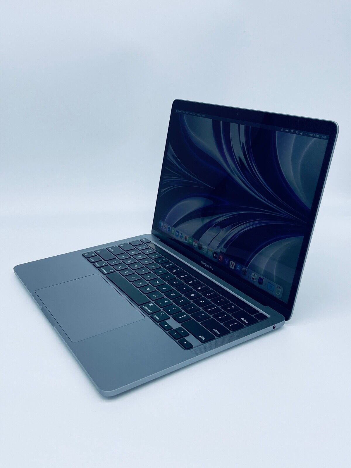 Apple MacBook Pro 13 Touch Bar ID M1 8-Core 8-GPU 8GB Ram 512GB SSD