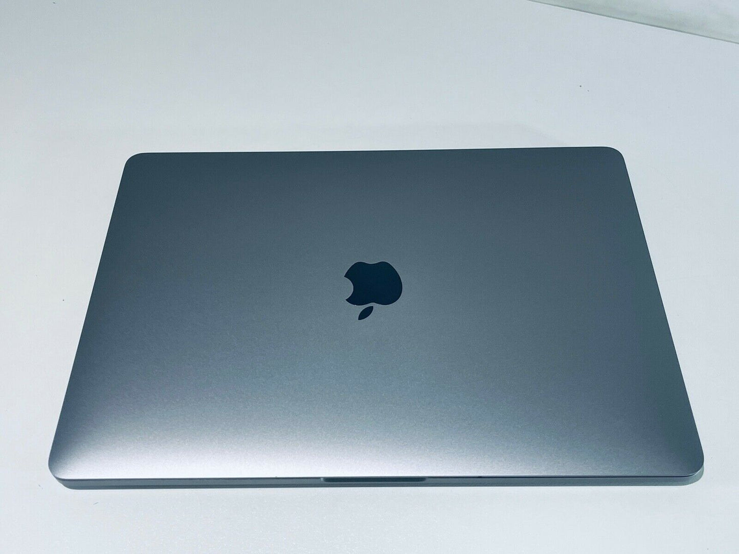 Apple MacBook Pro 13 Touch Bar ID M1 8-Core 8-GPU 16GB Ram 2TB SSD