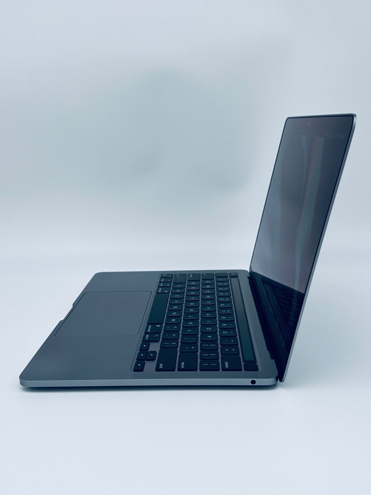 Apple MacBook Pro 13 Touch Bar ID M1 8-Core 8-GPU 16GB Ram 1TB SSD