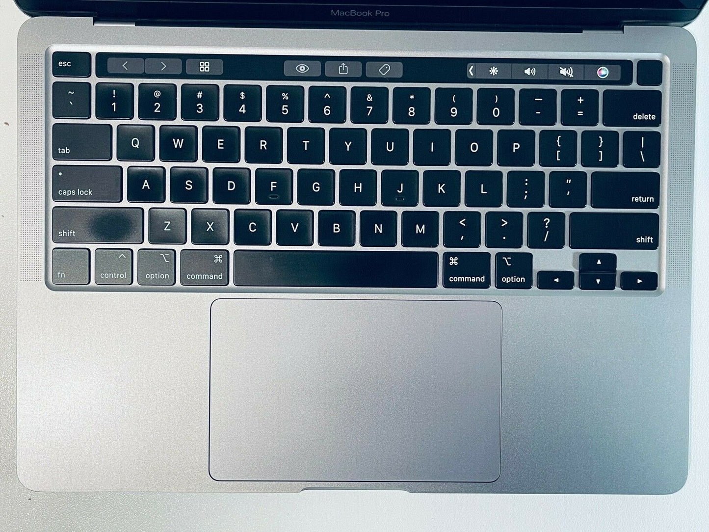 Apple MacBook Pro Retina 13" 2020 Touch Bar Quad Core i7 2.3Ghz 32GB 4TB SSD
