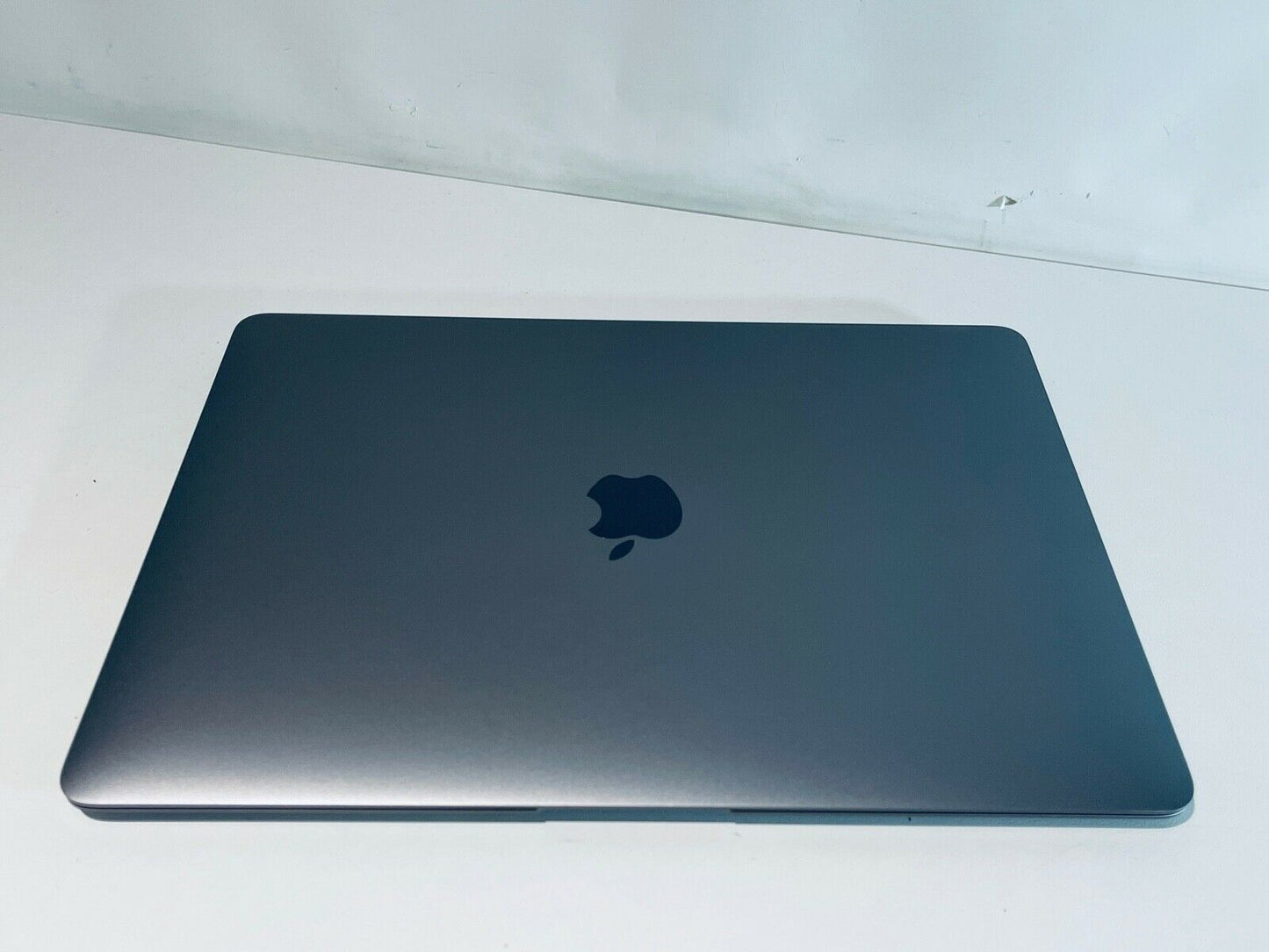 Apple MacBook Air 13" Retina Touch ID 2020 Intel Quad Core i7 1.2Ghz 16GB 2TB SSD