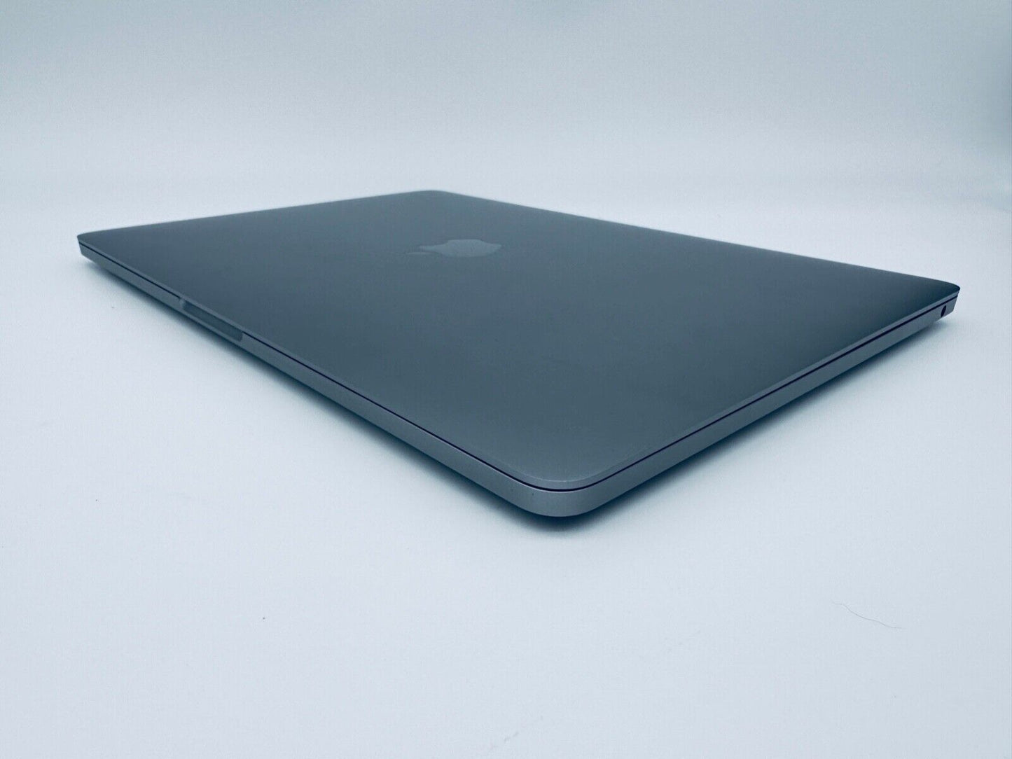Apple MacBook Pro 13 Touch Bar M1 8-Core 8-GPU 16GB Ram 256GB SSD