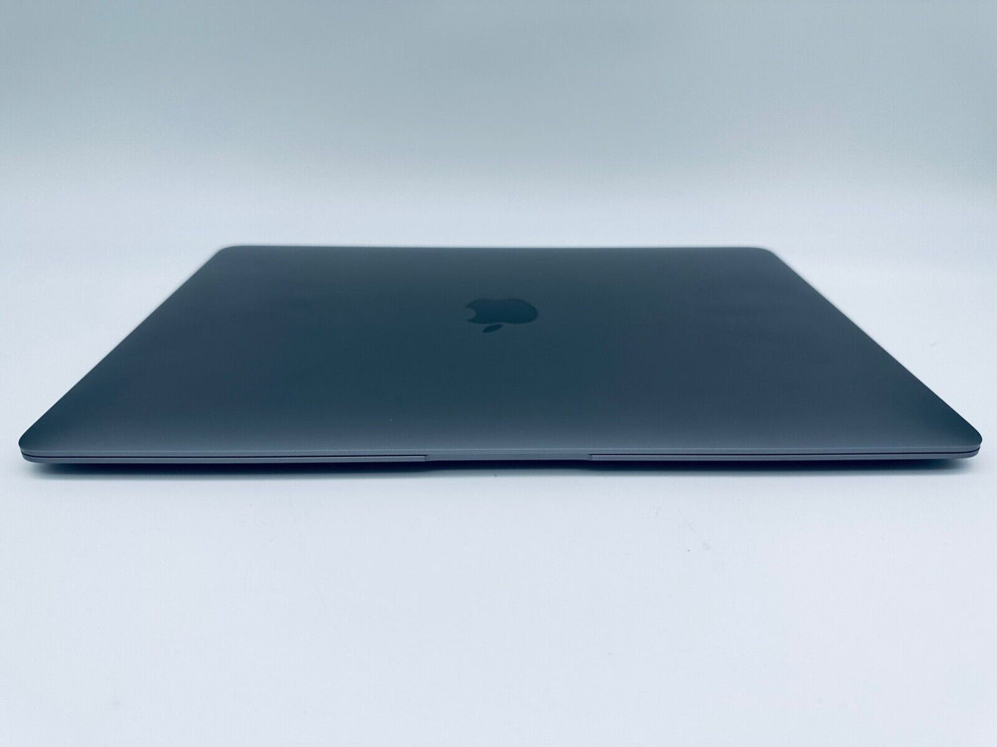 Apple MacBook Air 13" Retina M1 8-Core CPU 8-Core GPU 16GB Ram 1TB SSD