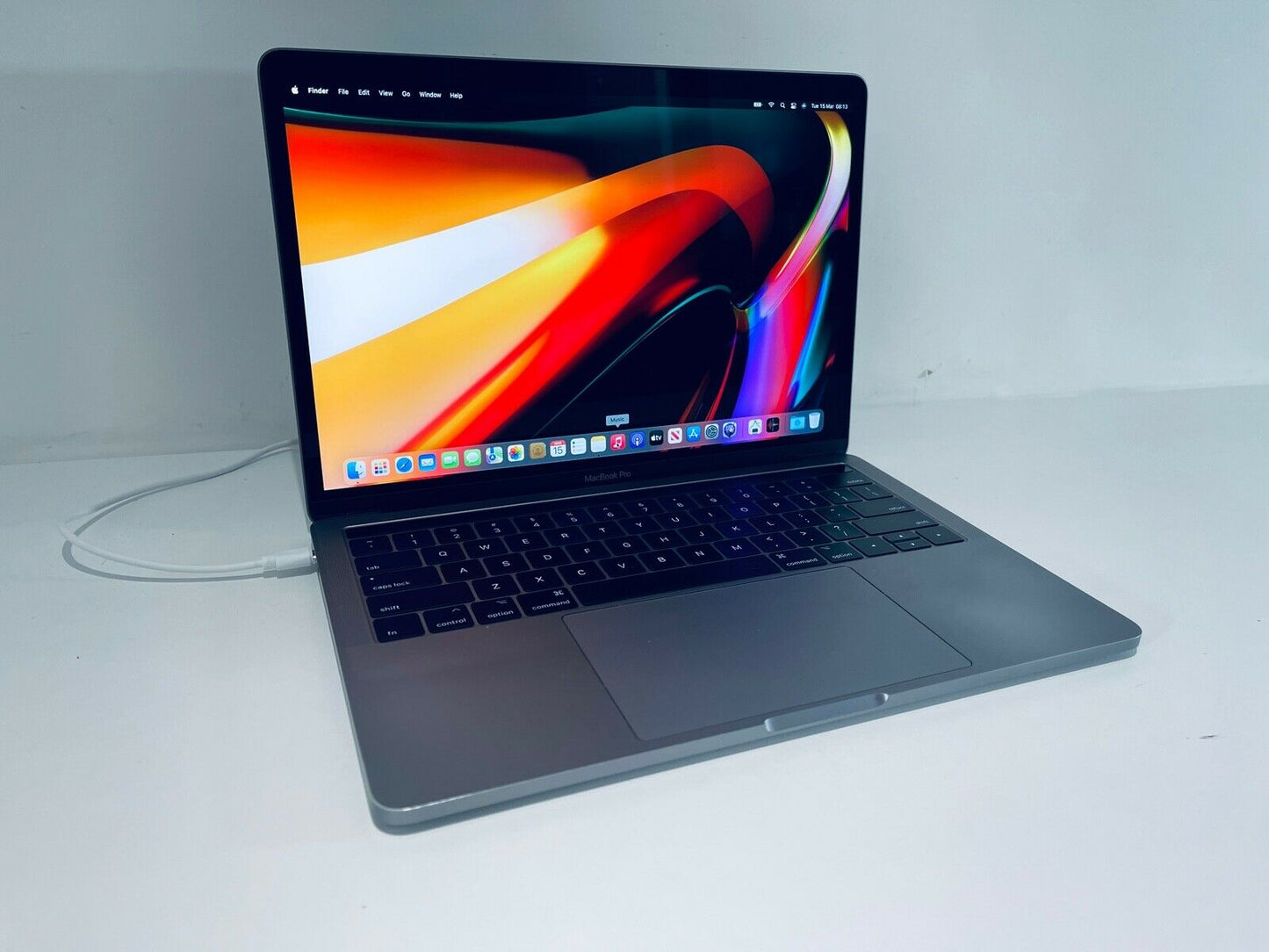 Apple MacBook Pro 13" 2017 Touch Bar ID Core i5 3.3Ghz 16GB 512GB SSD