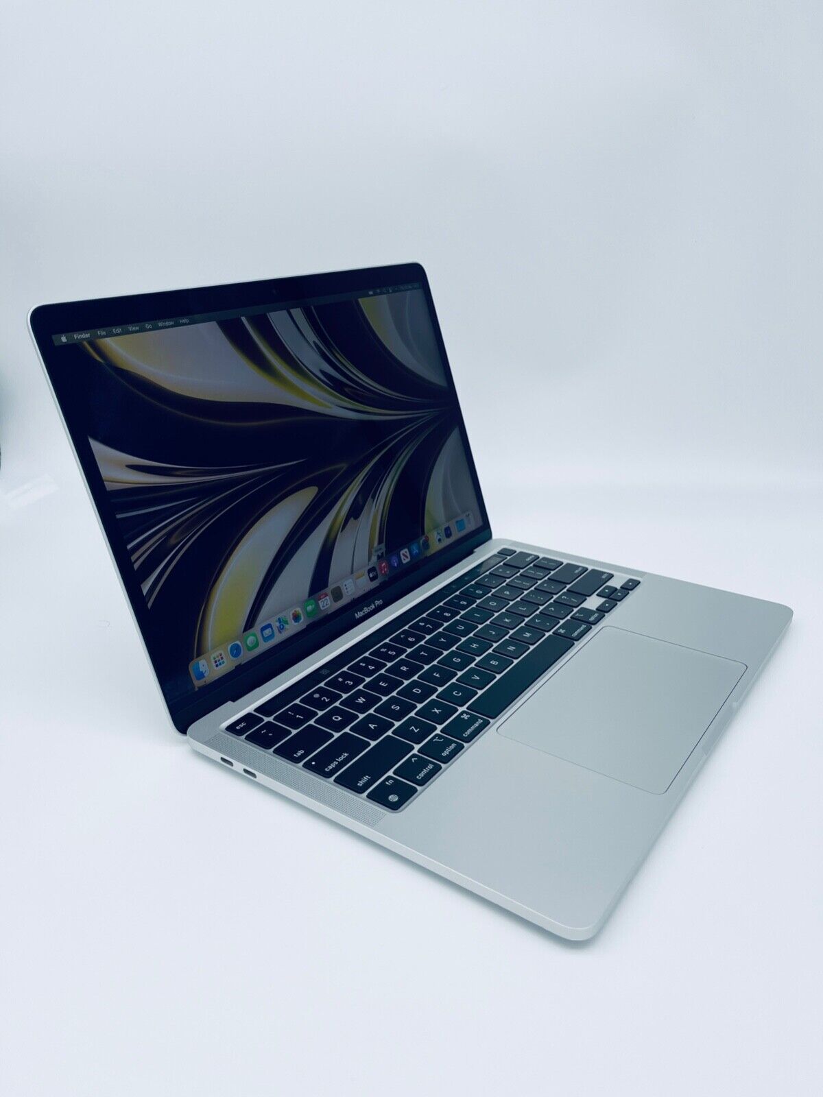 Apple MacBook Pro 13 Touch Bar ID M1 8-Core 8-GPU 16GB Ram 1TB SSD