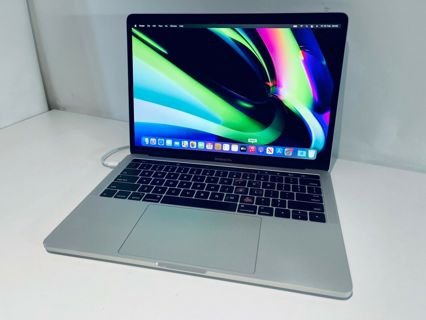 Apple MacBook Pro Retina 13" 2016 Touch Bar ID Core i5 2.9Ghz 8GB 512GB