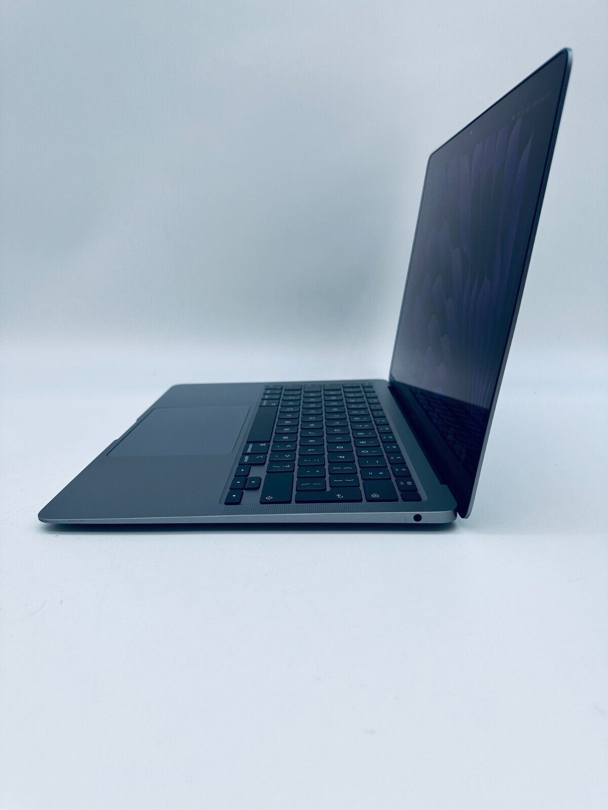 Apple MacBook Air 13" Retina M1 8-Core CPU 7-Core GPU 8GB Ram 256GB SSD Sp Grey