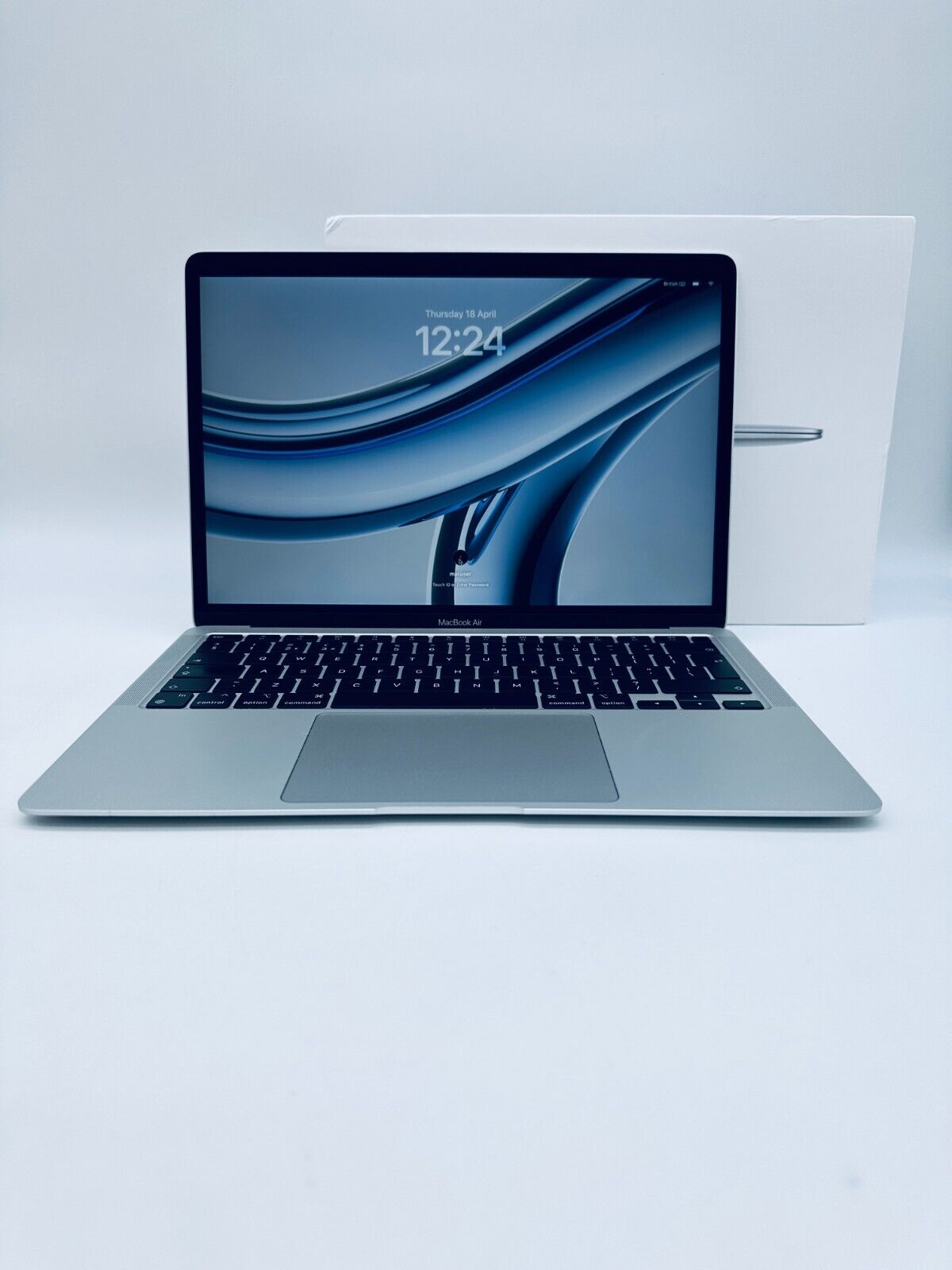 Apple MacBook Air 13" Retina M1 8-Core CPU 7-Core GPU 8GB Ram 256GB SSD Silver