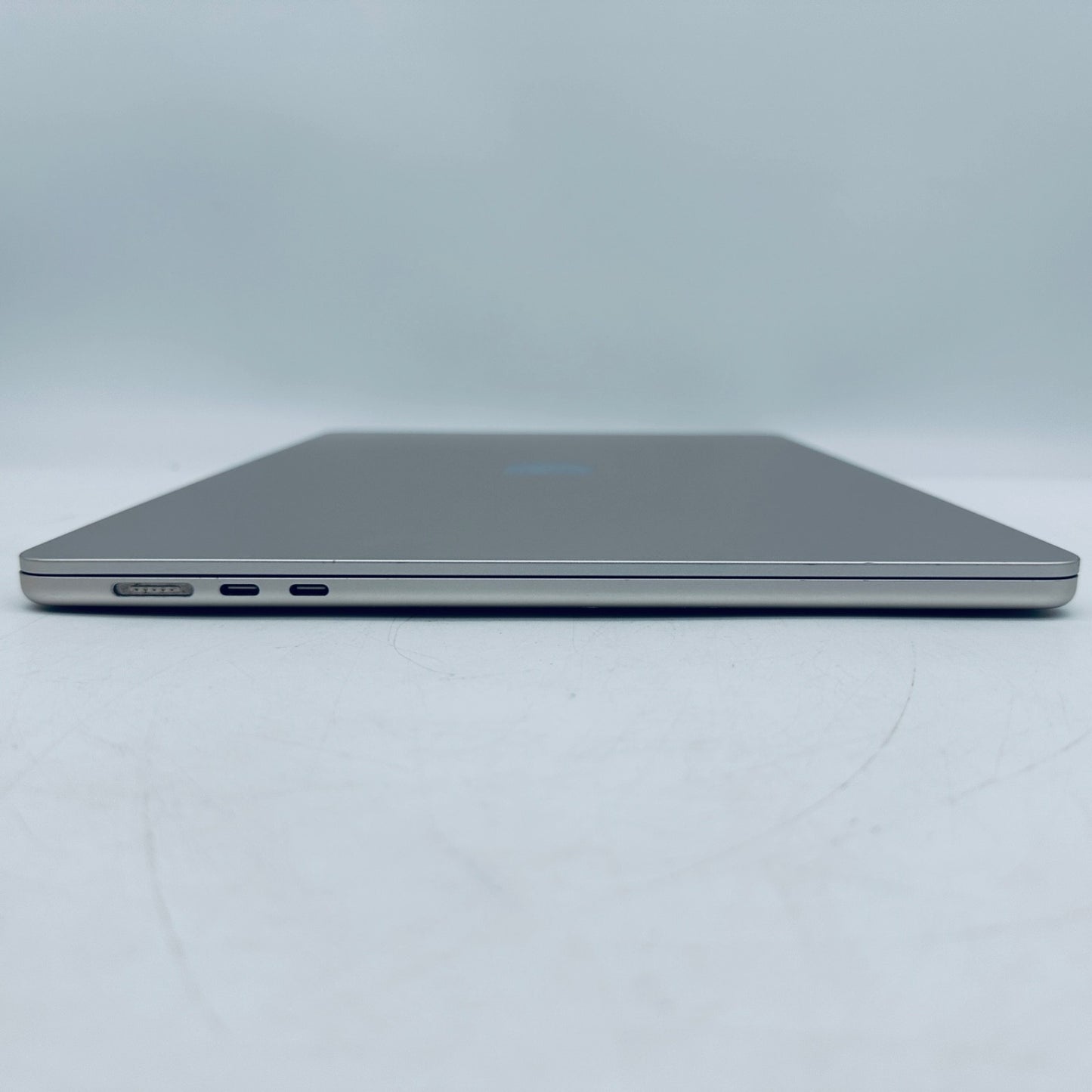Apple MacBook Air 15-Inch M2 8-Core CPU 10-Core GPU 8GB 256GB In Starlight, Gold