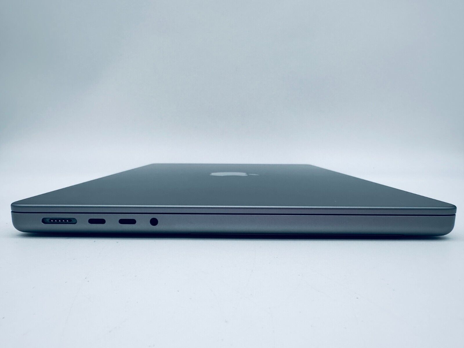Apple MacBook Pro 14" 2023 M3 8-Core CPU 10-Core GPU 8GB 512GB SSD In Space Grey