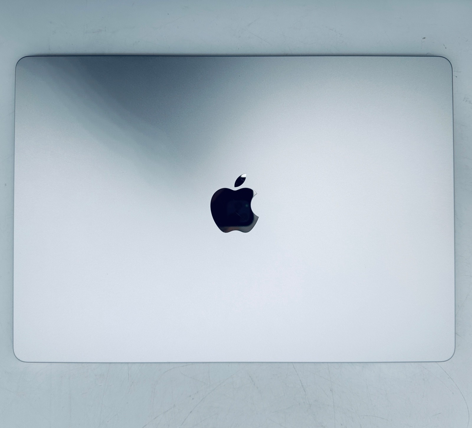 MacBook Air 15-Inch M2 8-Core CPU 10-Core GPU 8GB 256GB Silver 12M Warranty