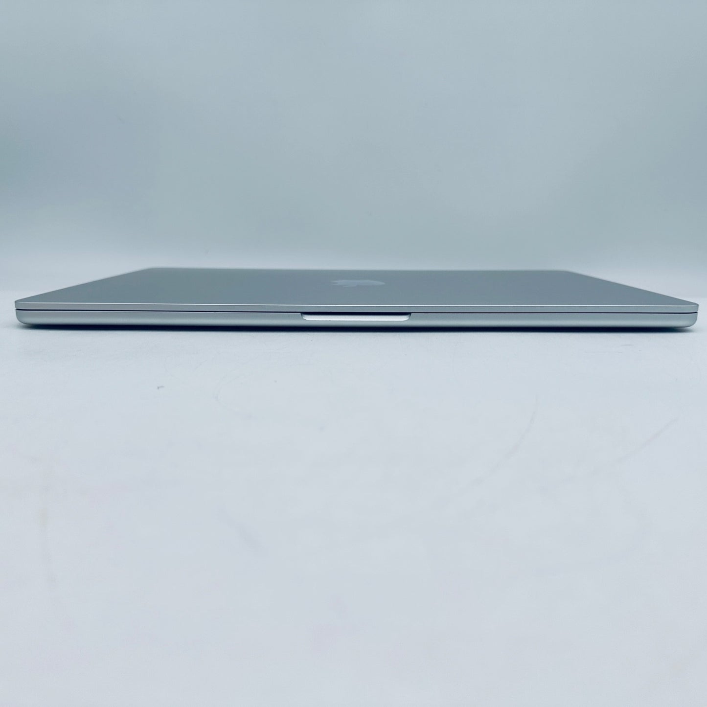 MacBook Air 15-Inch M2 8-Core CPU 10-Core GPU 8GB 256GB Silver 12M Warranty