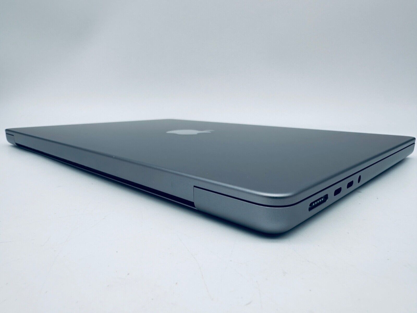 Apple MacBook Pro 14" 2023 M2 Pro 10-Core CPU 16-Core GPU 16GB 512GB In Sp Grey