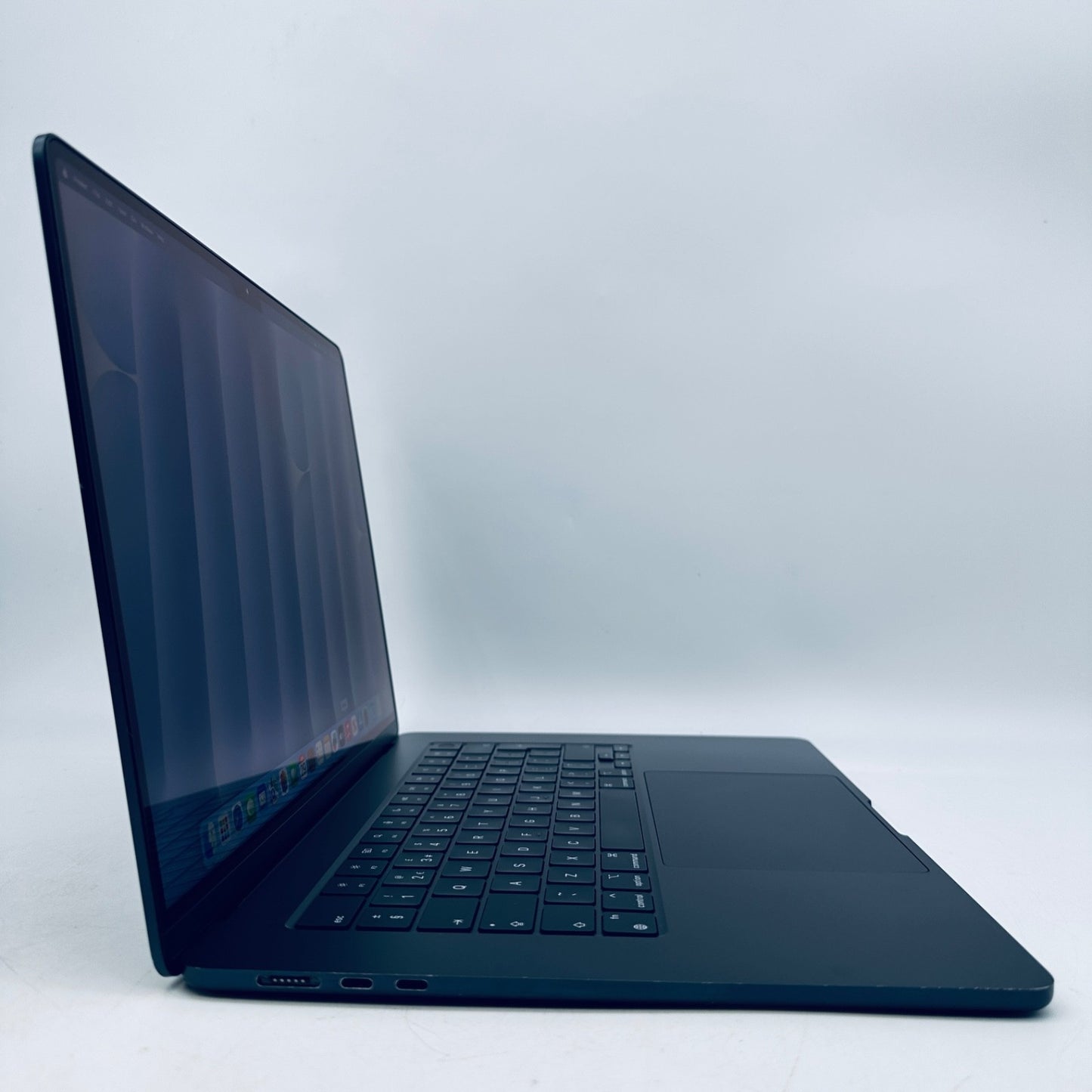 Apple MacBook Air 15-Inch M2 8-Core CPU 10-Core GPU 16GB 1TB SSD Midnight Blue