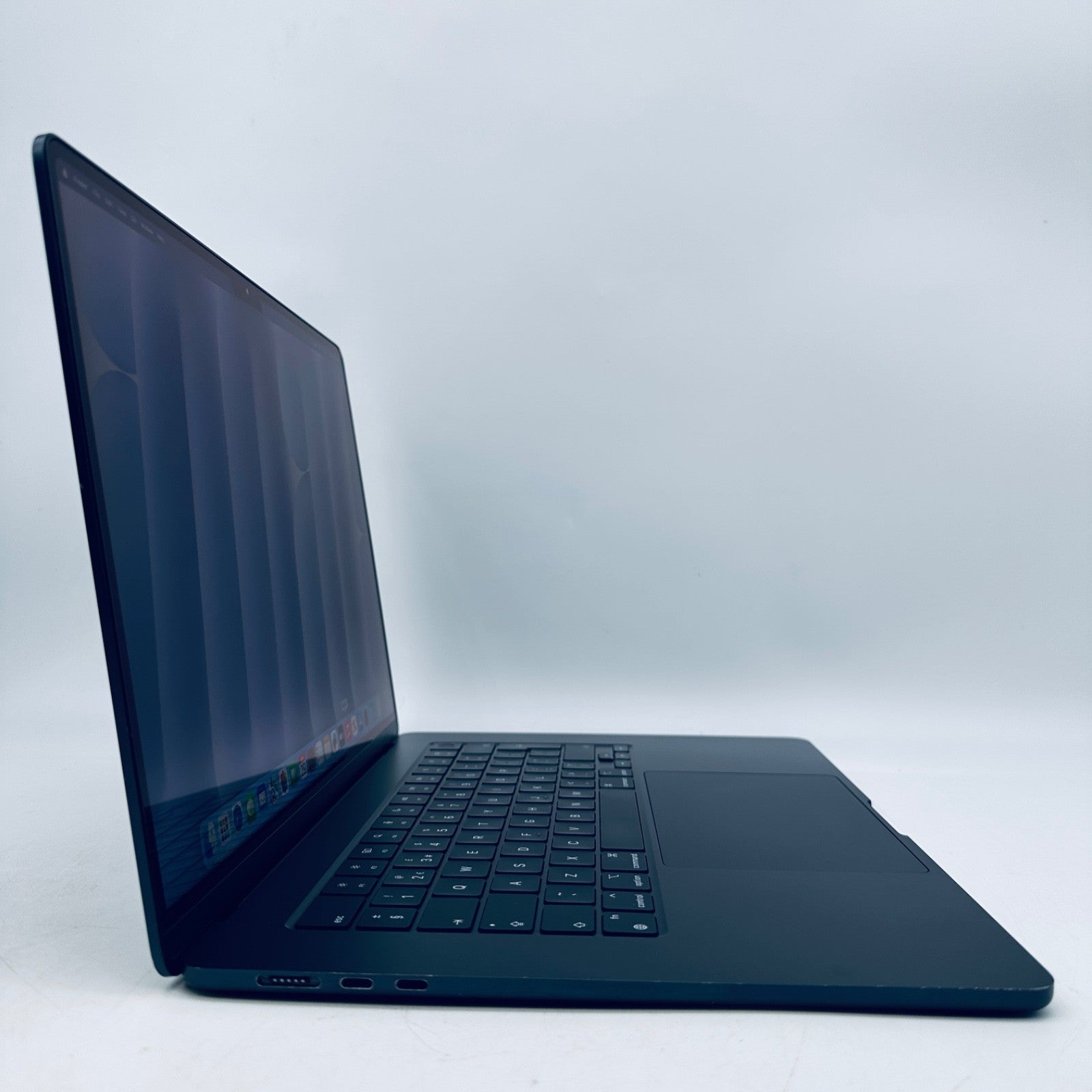 Apple MacBook Air 15-Inch M2 8-Core CPU 10-Core GPU 16GB 1TB SSD Midnight Blue