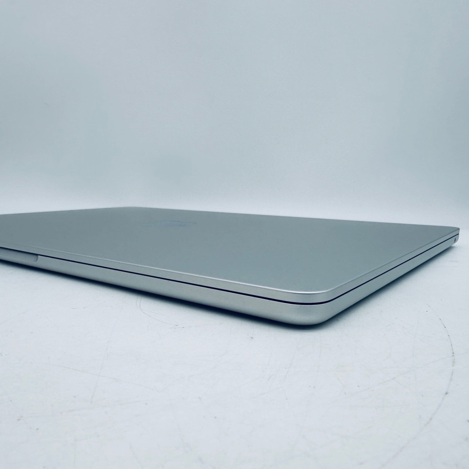 MacBook Air M3 15-Inch 2024 8-Core CPU 10-Core GPU 8GB 256GB Silver 12M Warranty