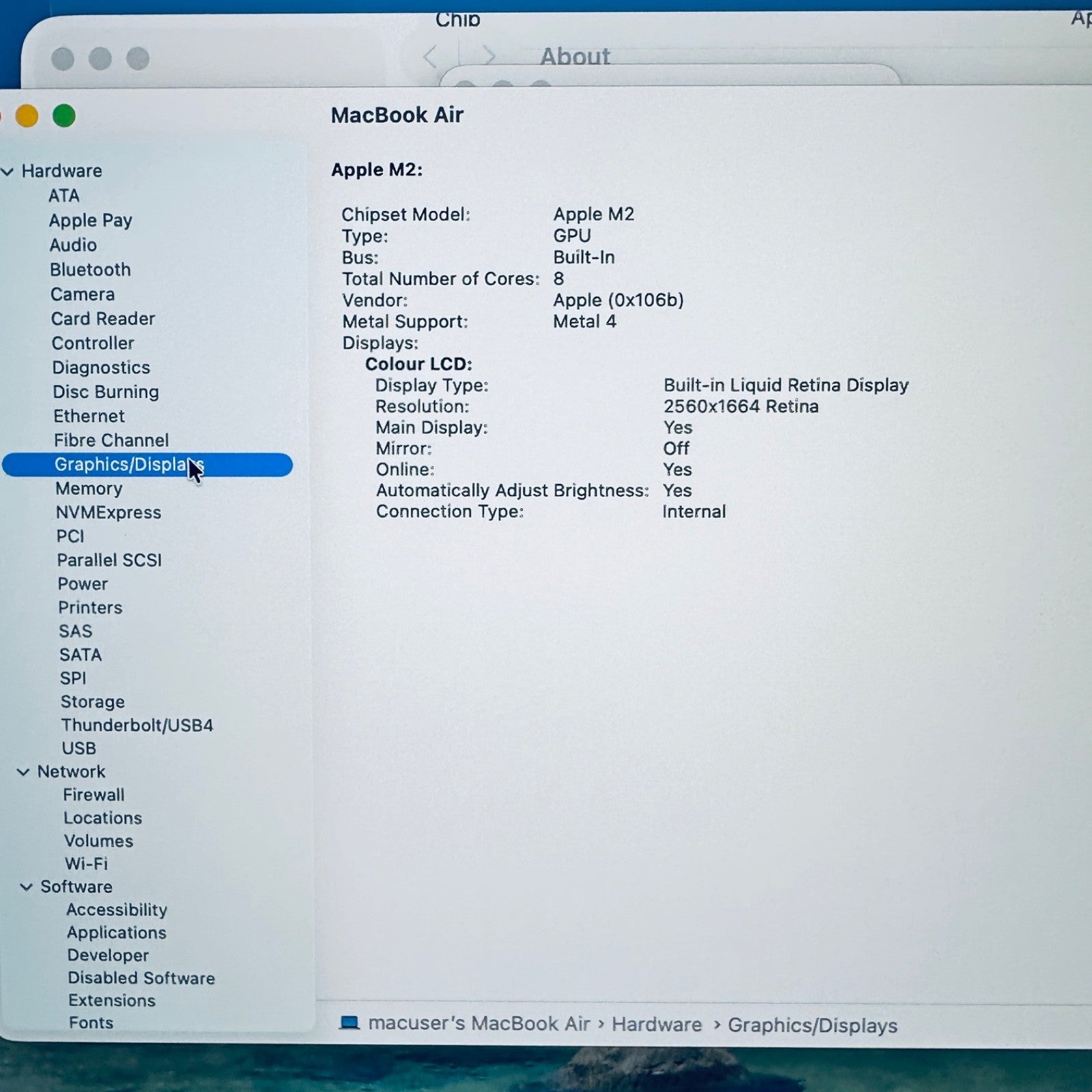 MacBook Air 13-Inch M2 8-Core CPU 8-Core GPU 8GB Ram 256GB SSD Starlight / Gold